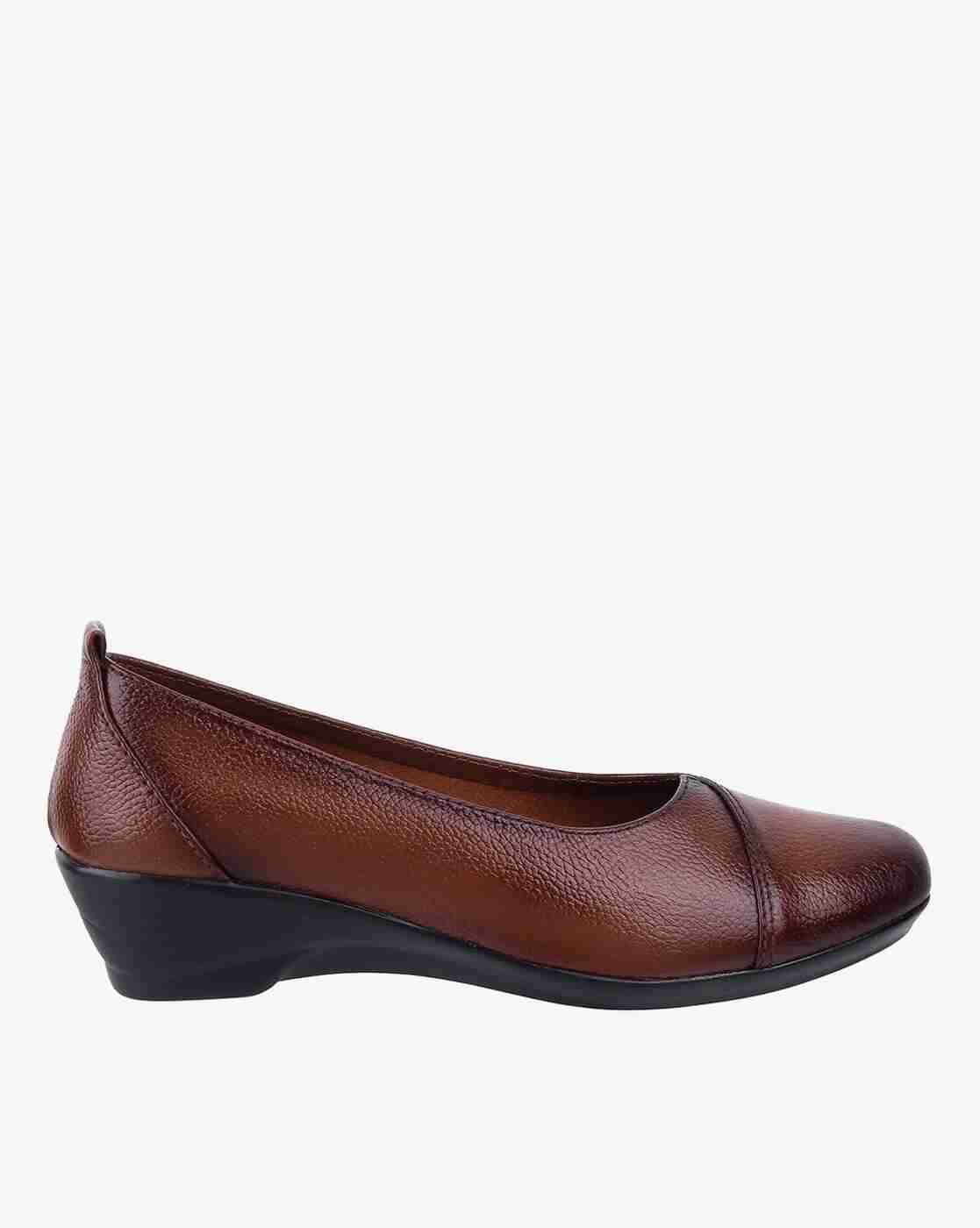 Women Slip-On Pumps