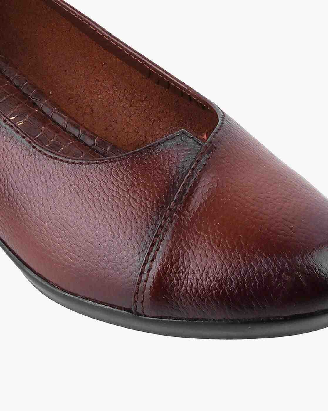 Women Slip-On Pumps