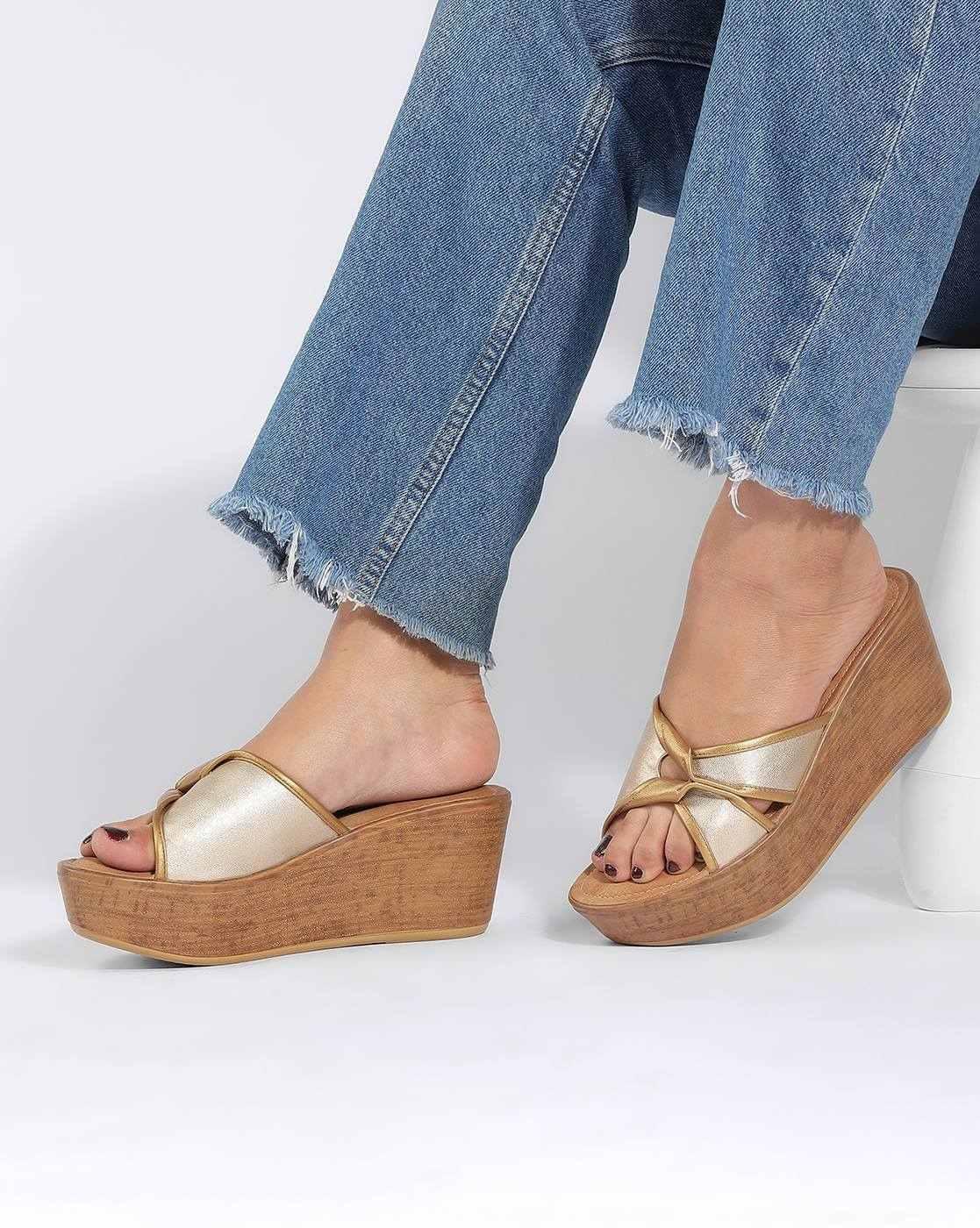 Women Round-Toe Wedges