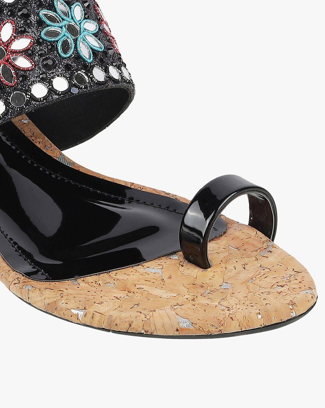 Women Embellished Chunky-Heeled Sandals