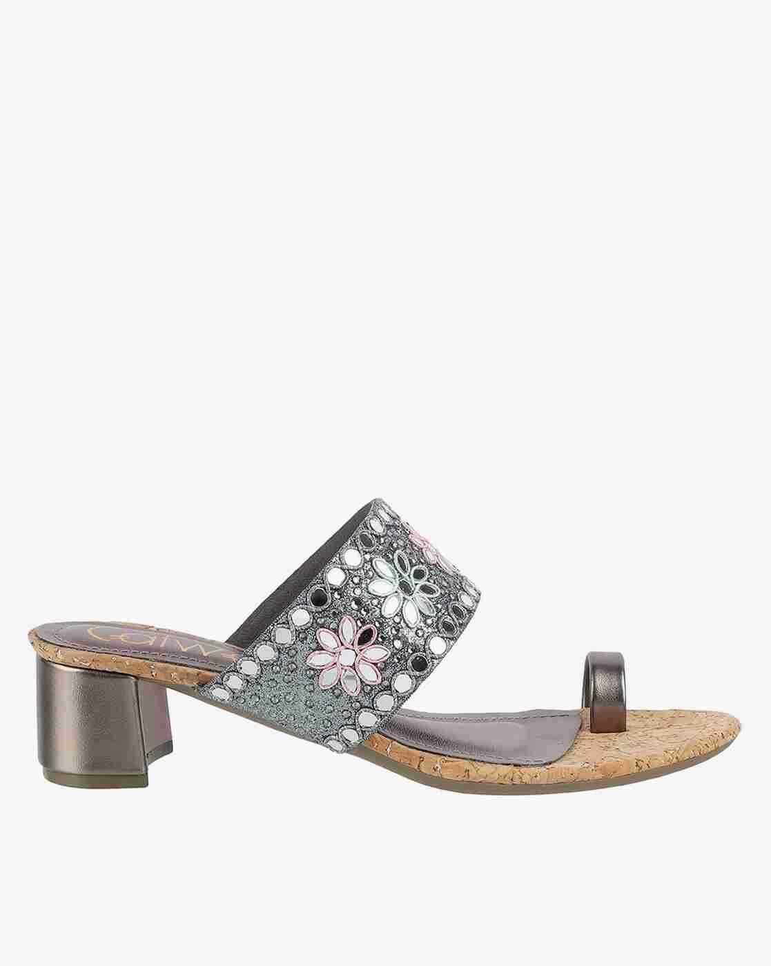 Women Embellished Toe-Ring Chunky-Heeled Sandals