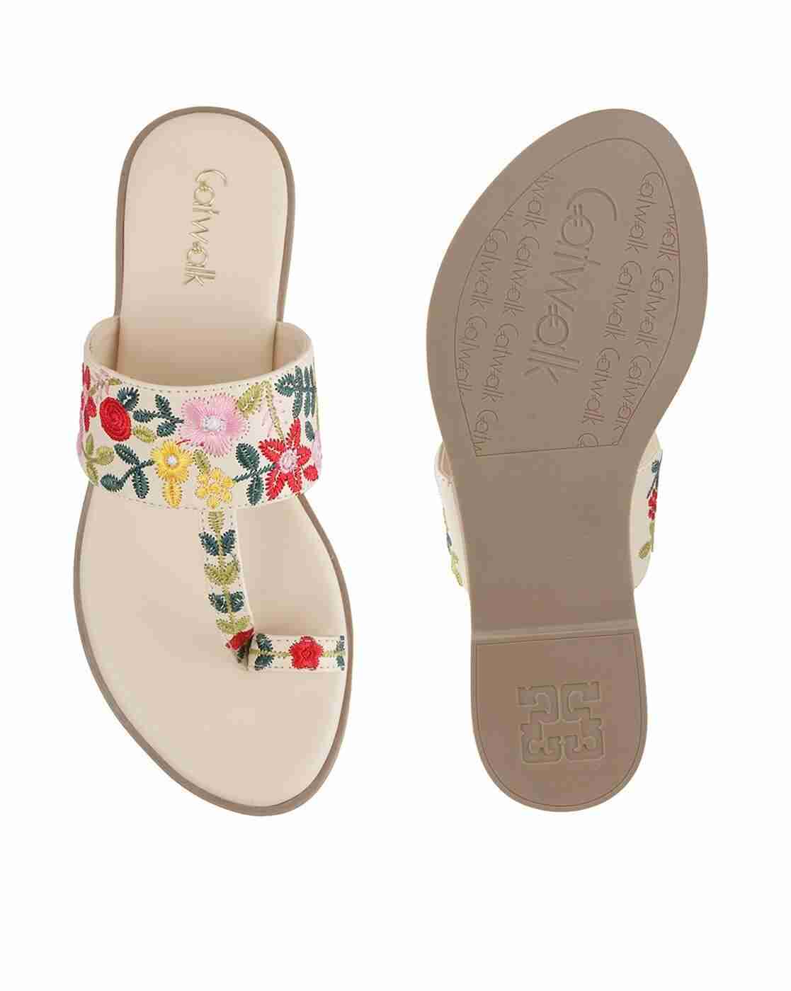 Women Embroidered Toe-Ring Sandals