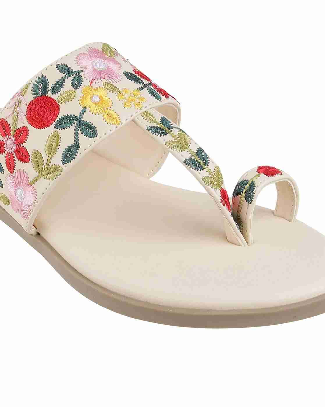 Women Embroidered Toe-Ring Sandals
