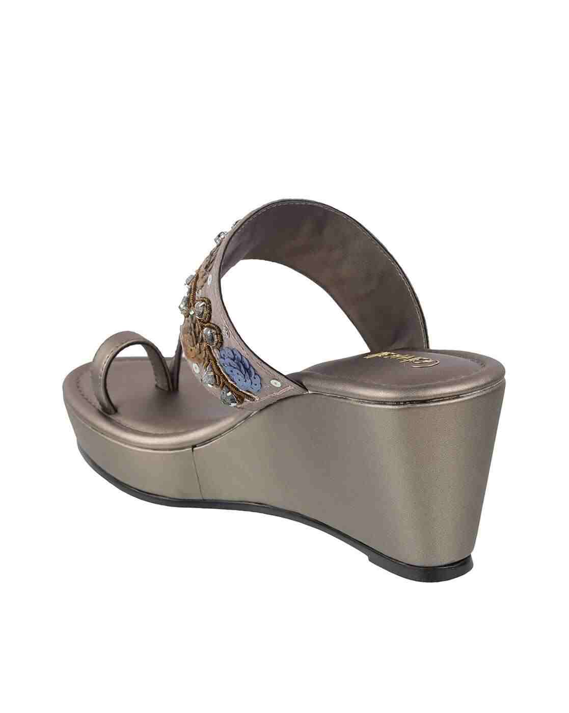 Women Embellished Toe-Ring Wedges