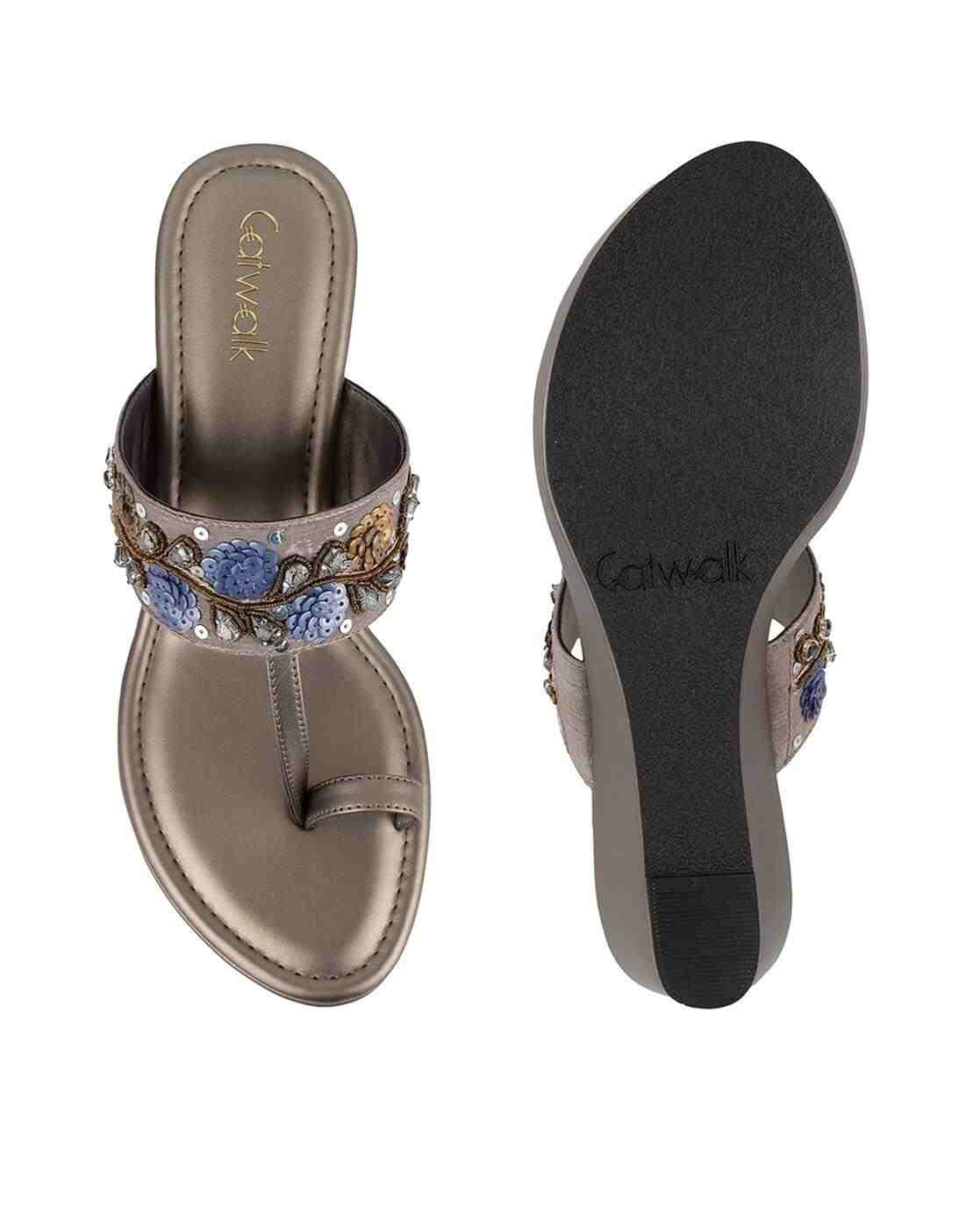 Women Embellished Toe-Ring Wedges