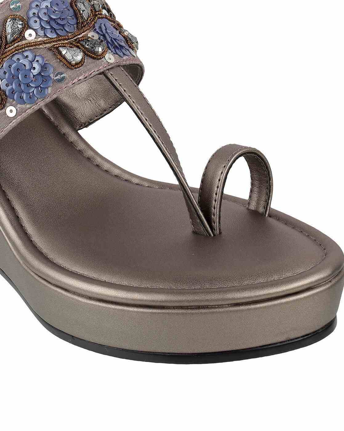 Women Embellished Toe-Ring Wedges