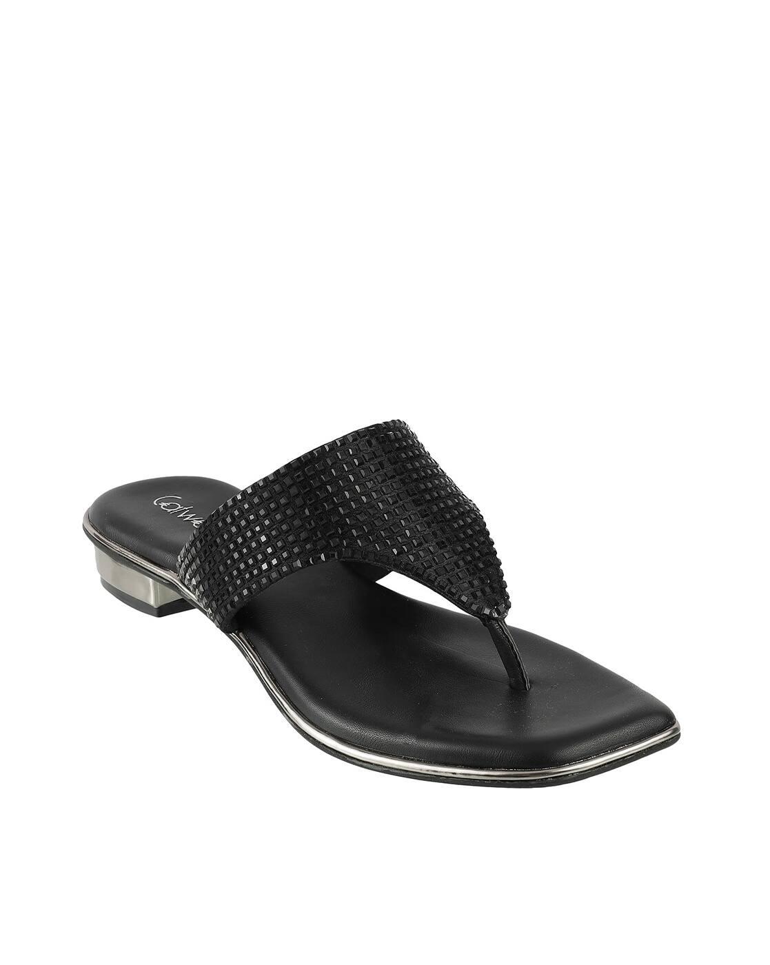 Women Embellished Flat Sandals