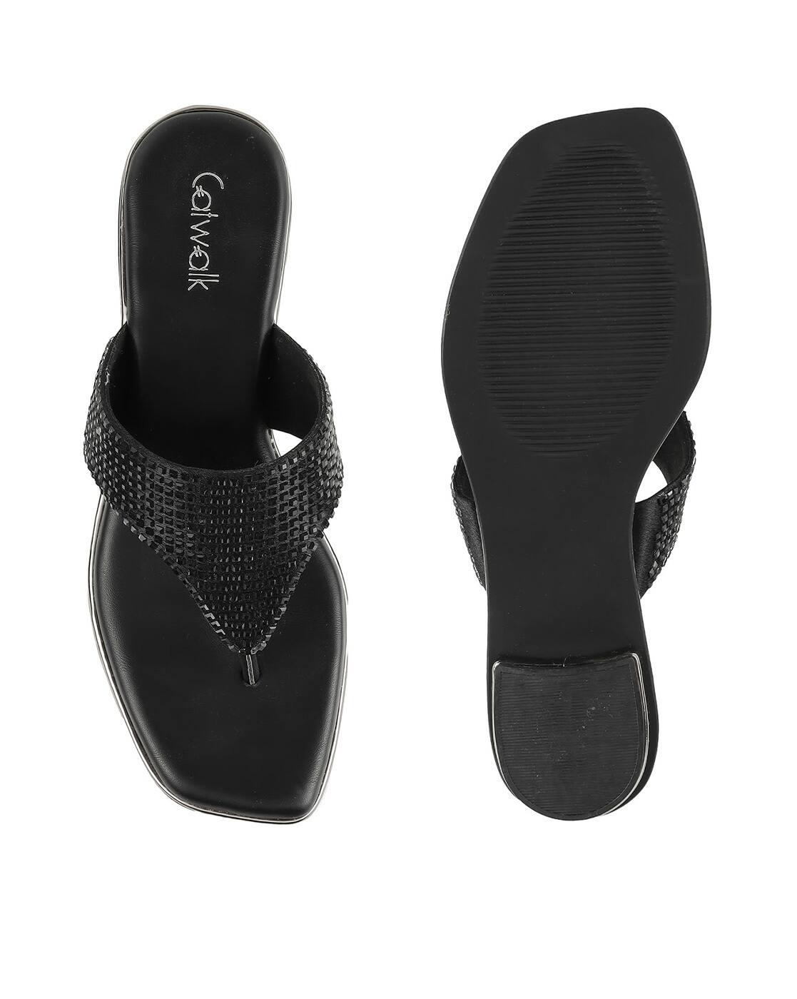 Women Embellished Flat Sandals