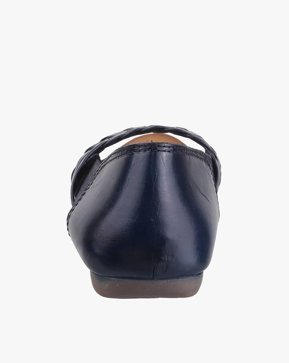 Patterned Weave Flat Sandals