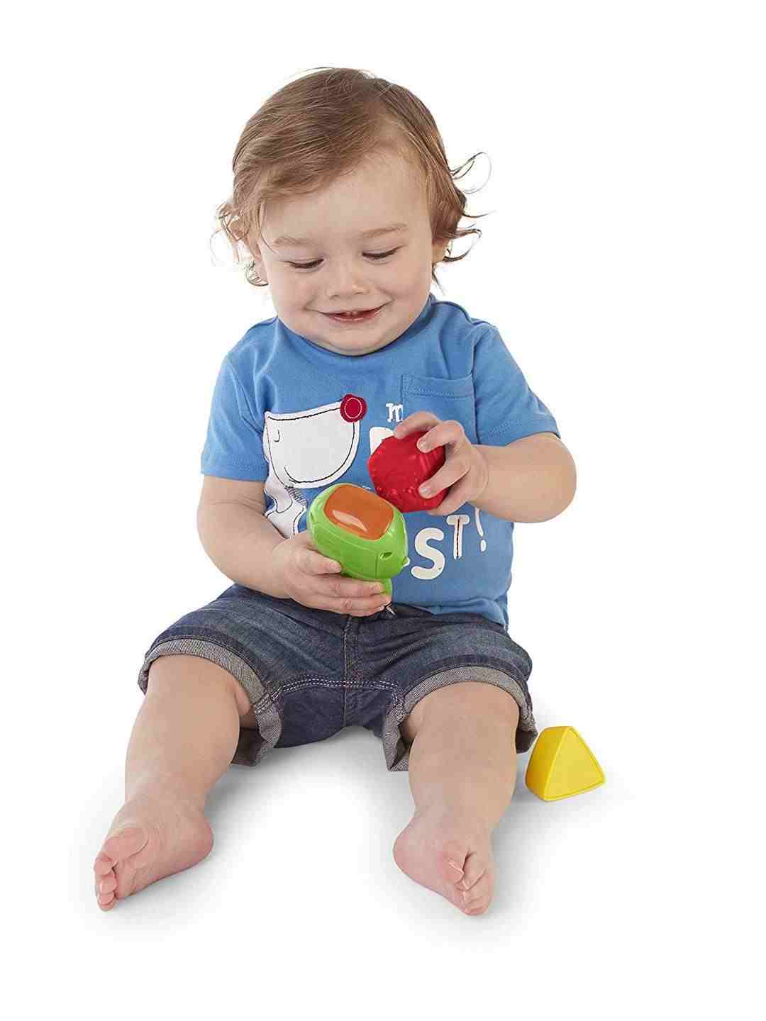 https://cdn.fynd.com/v2/falling-surf-7c8bb8/fyprod/wrkr/products/pictures/item/free/original/chicco/7655000000/4/LKpRWvXxag-491333650_5.jpg