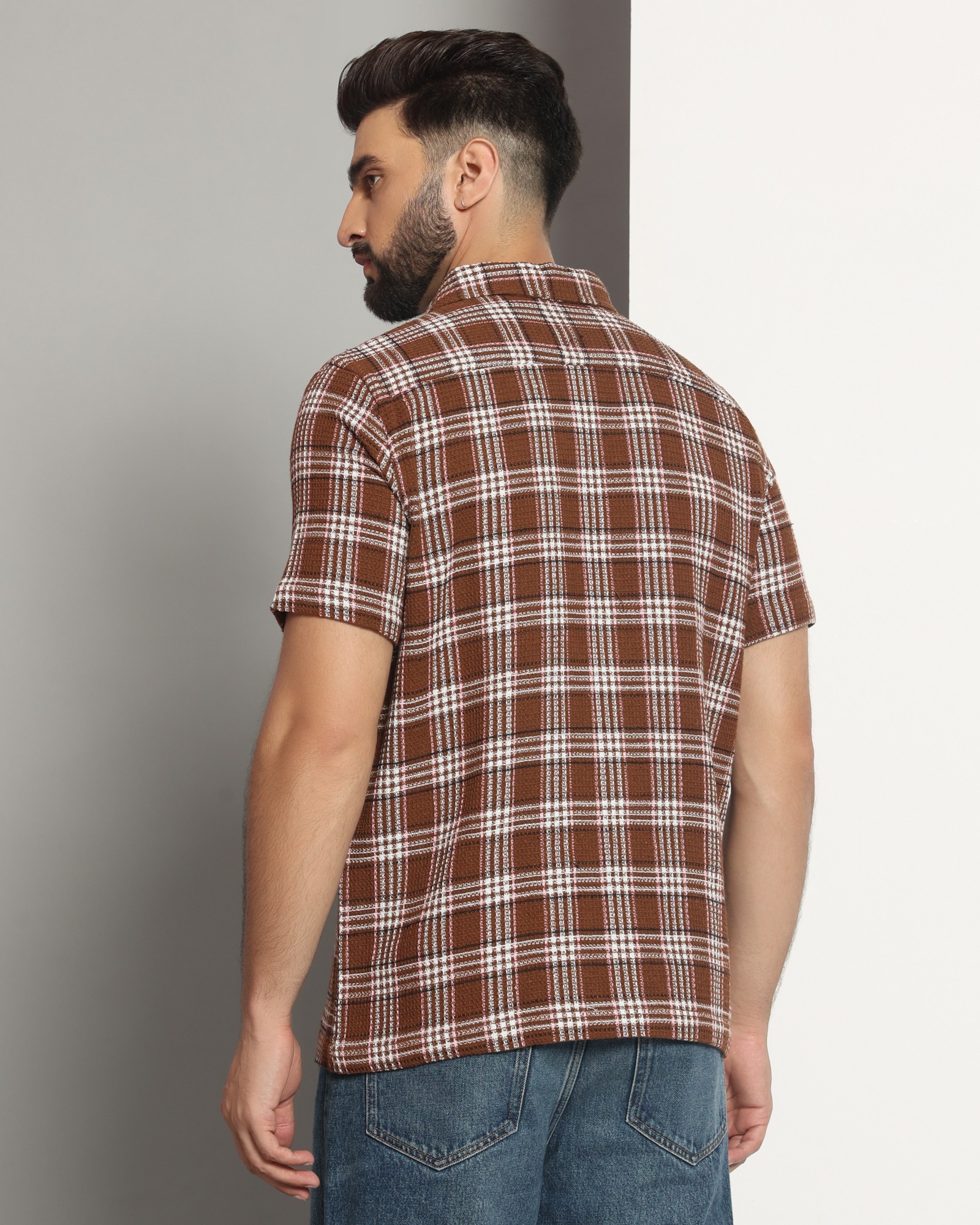 Chimpaaanzee Men Brown & White Regular Fit Shirt
