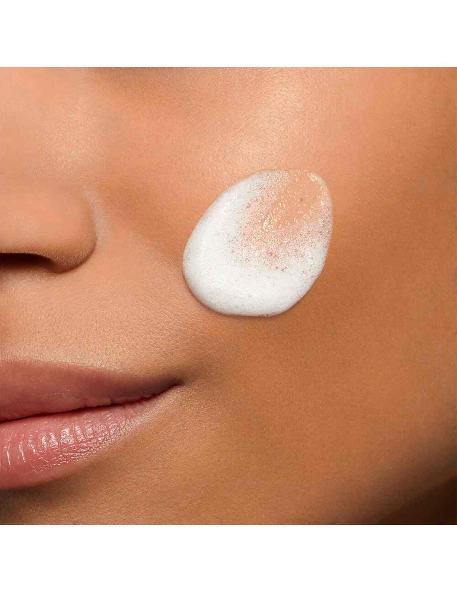 Gentle Renewing Cleansing Mousse • 50ml