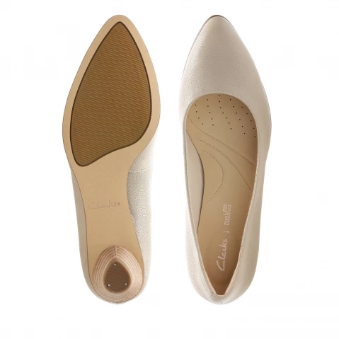 CLARKS Women Brown Heels - Buy Dark Brown Color CLARKS Women Brown Heels  Online at Best Price - Shop Online for Footwears in India | Flipkart.com