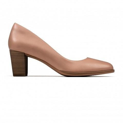 Clarks outlet beige heels