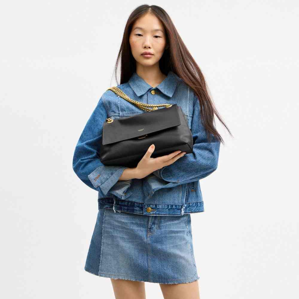 Chelsea Shoulder Bag 30 With Chain