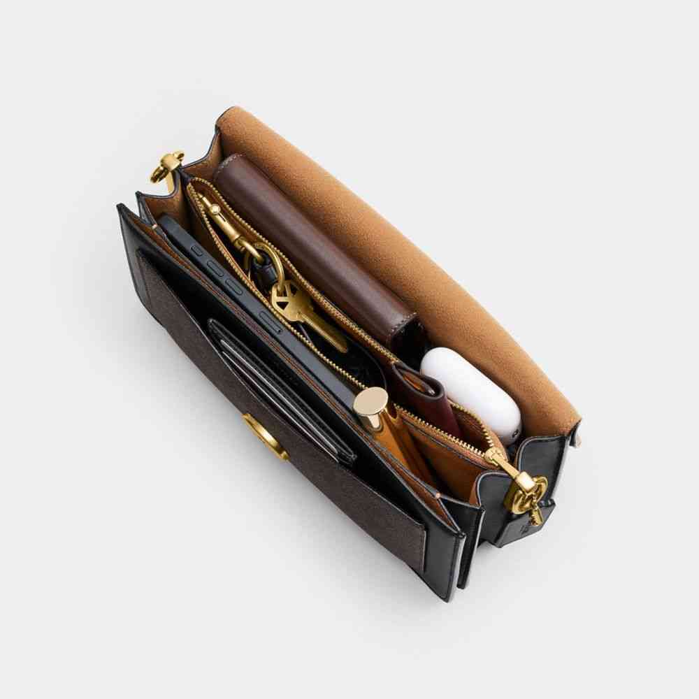 Tabby Shoulder Bag 26 In Signature Upcrafted Leather