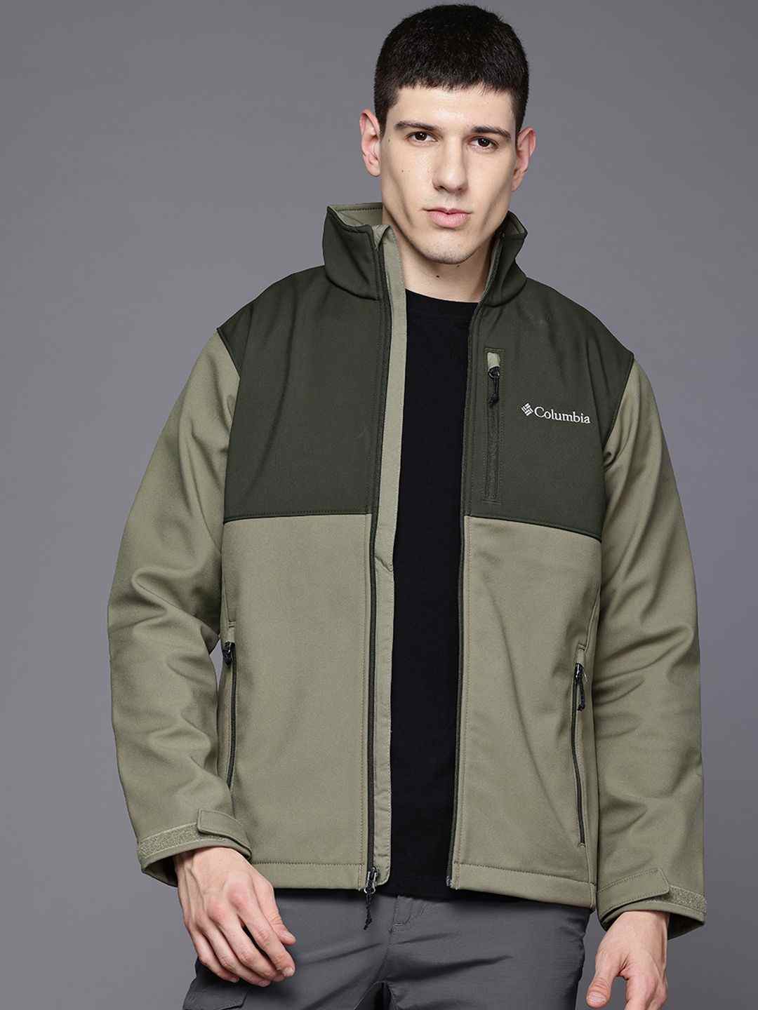 Men Olive Ascender Softshell Omni Shield Jacket