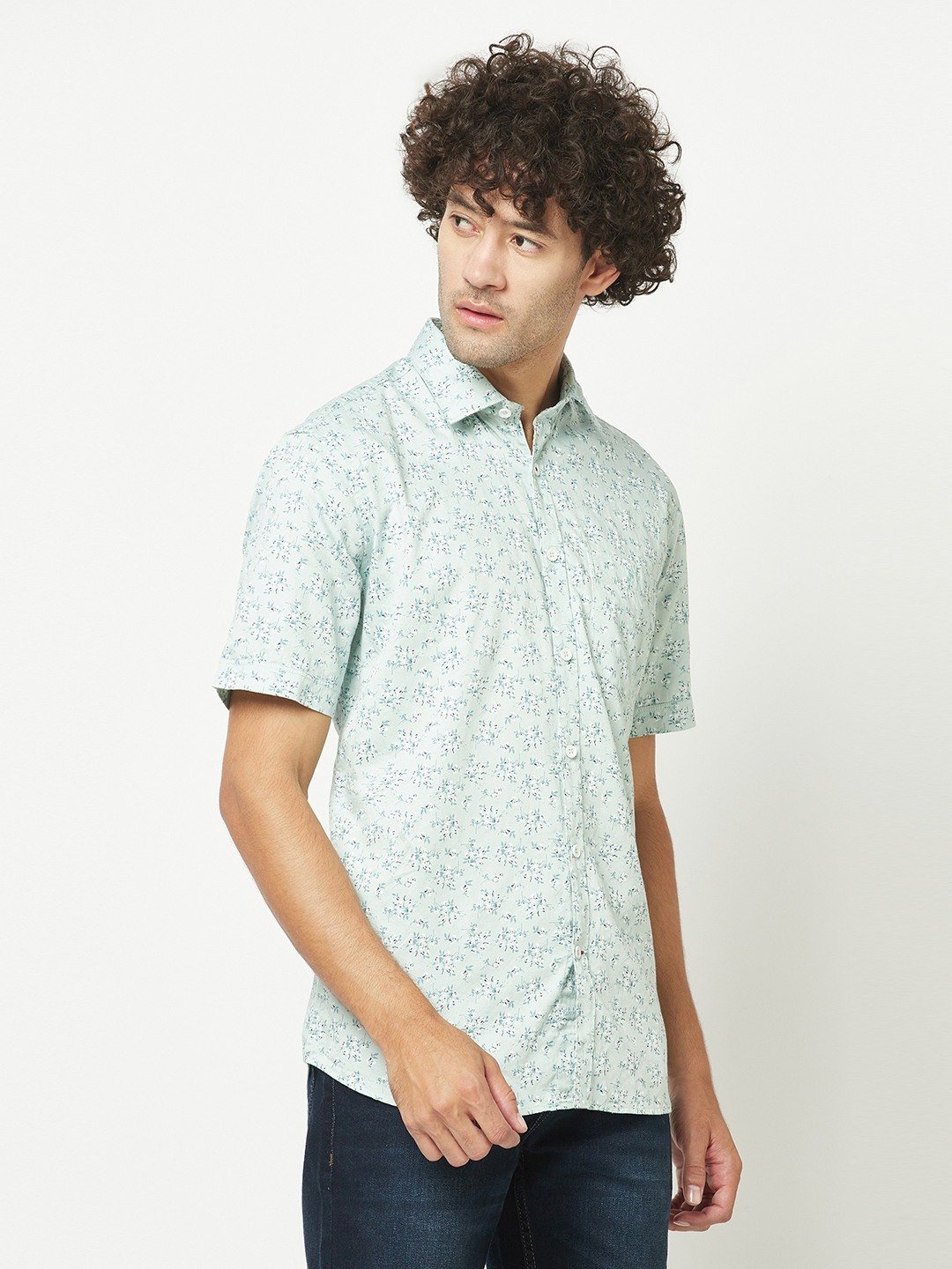 Crimsoune Club Men Ice-Blue Short-Sleeved Floral Shirt