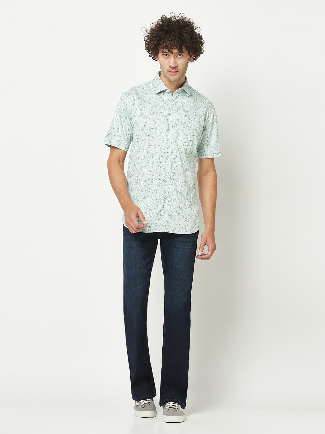 Crimsoune Club Men Ice-Blue Short-Sleeved Floral Shirt