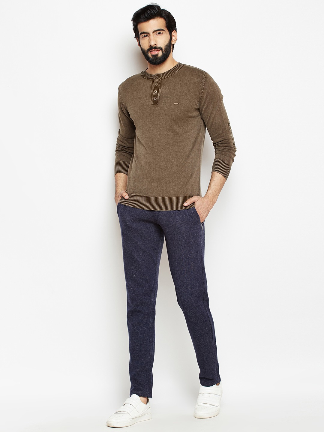 Crimsoune Club Men Brown Solid Round Neck Sweater