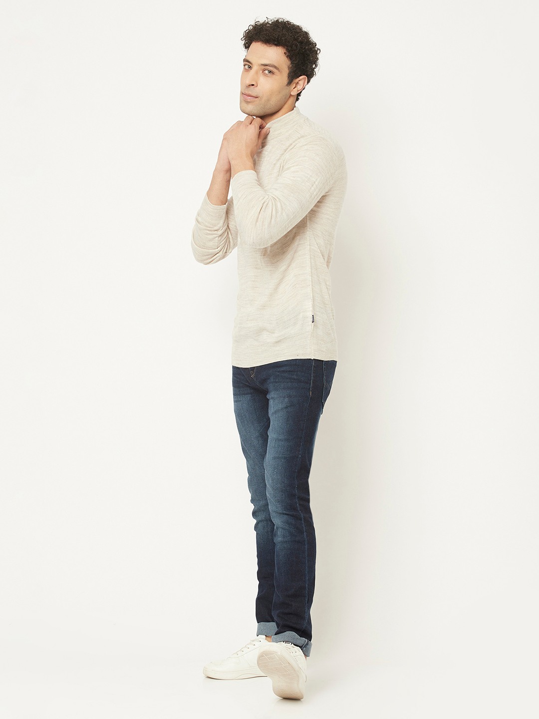 Crimsoune Club Men Off White Sweater with Melange Texture