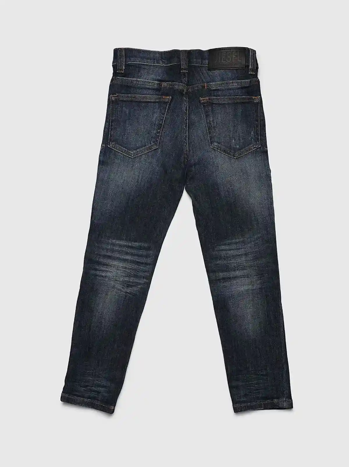 Blue Tapered fit jeans with wrinkles