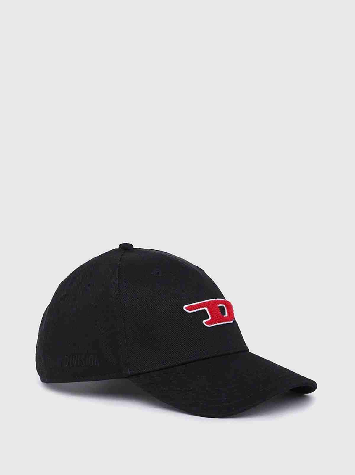 Black Baseball cap with D logo