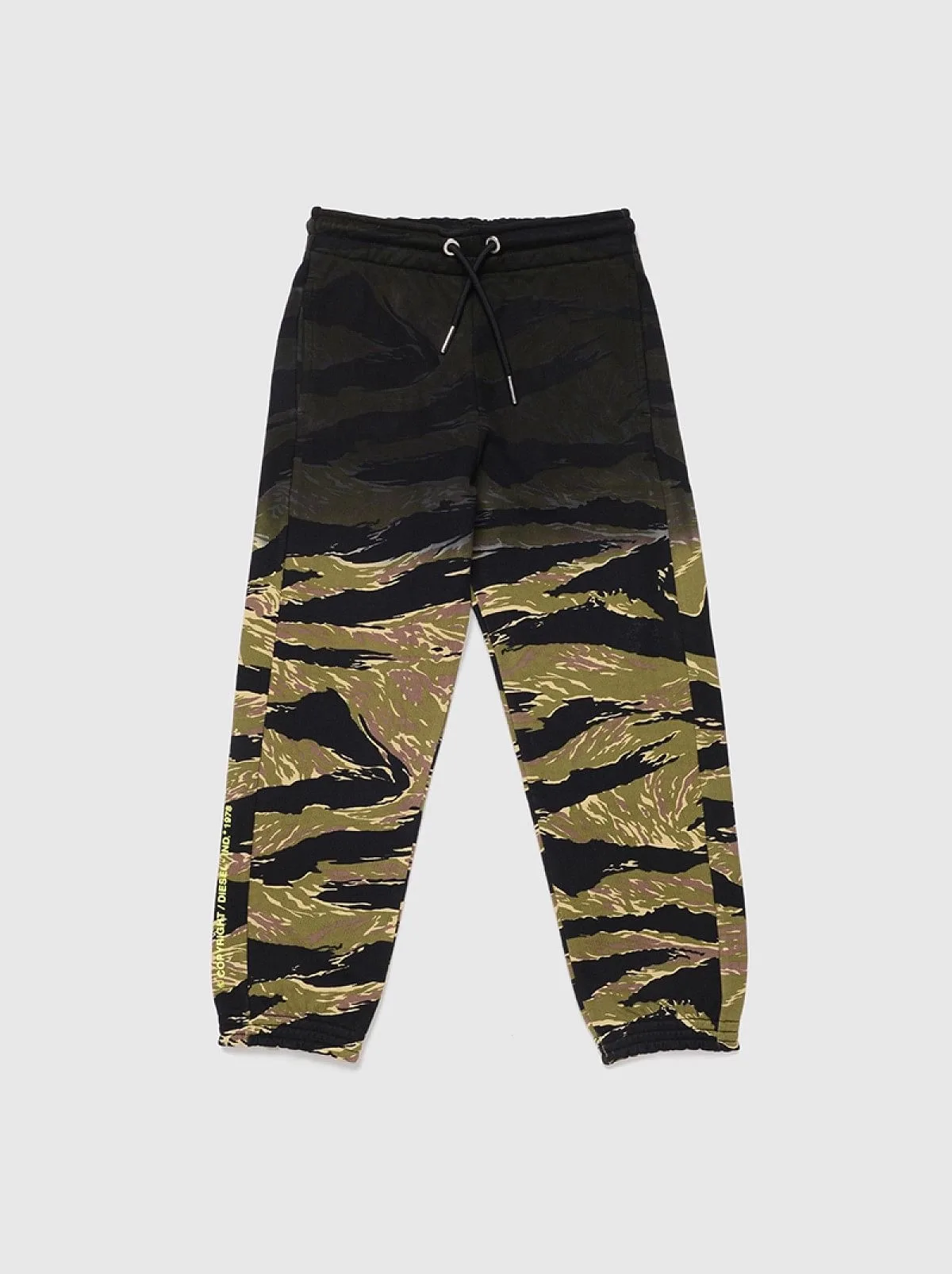 Green Camo sweatpants with dip-dye