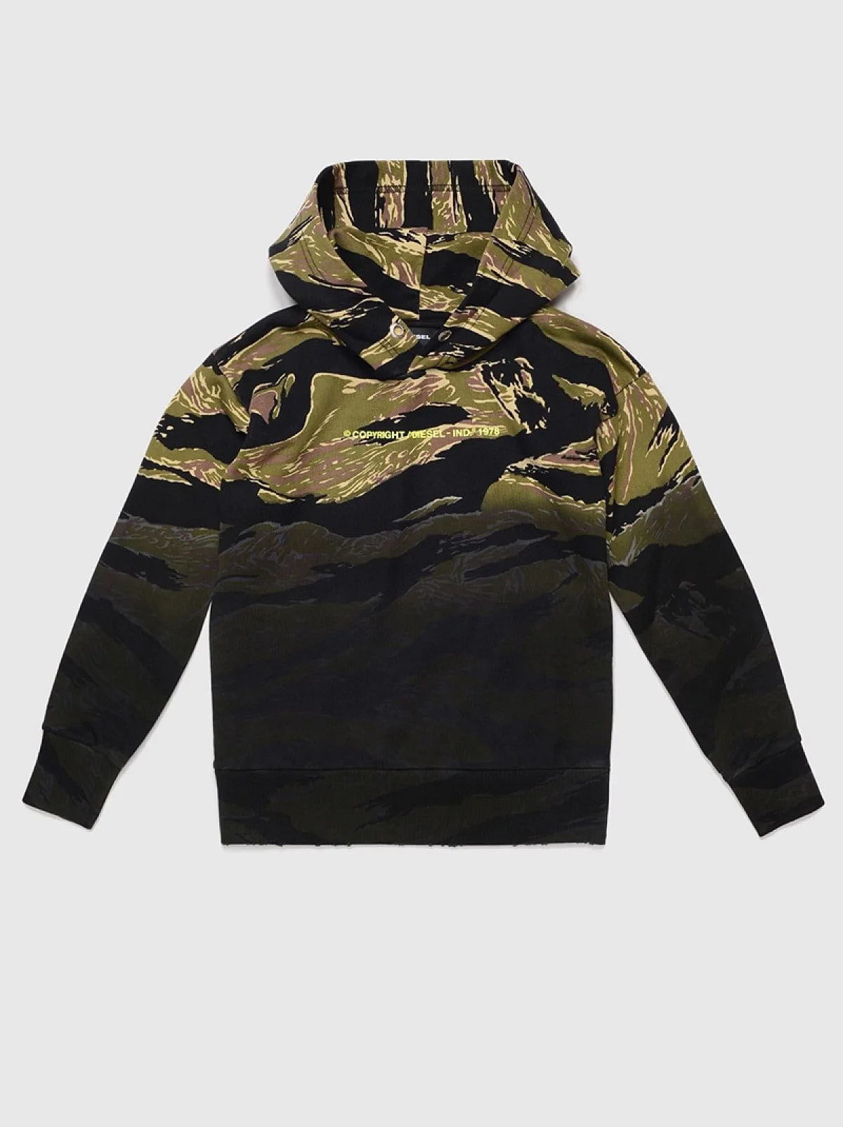 Green Hoodie with camo-print and dip-dye