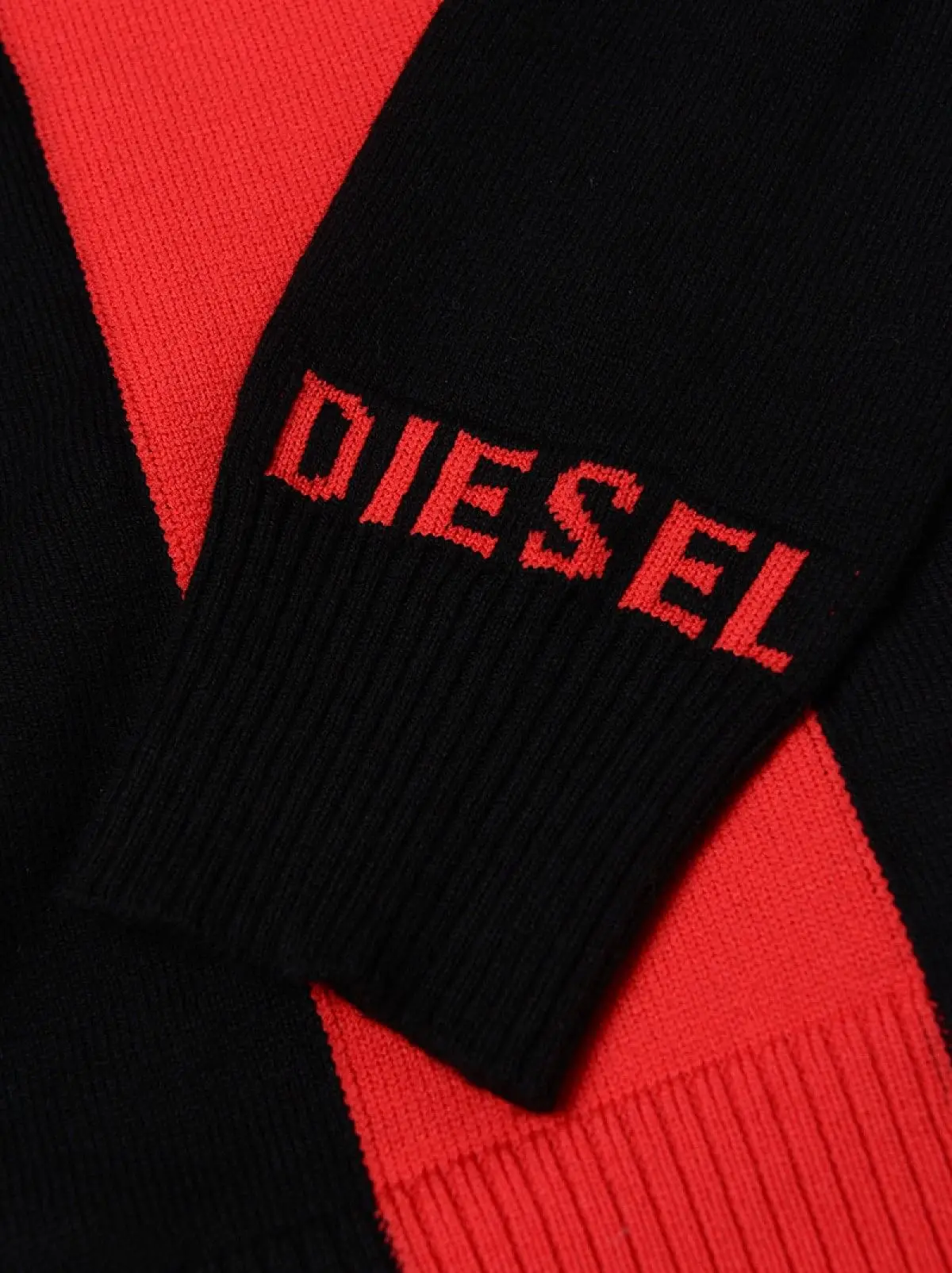 Multicolor Pullover with fluo stripe