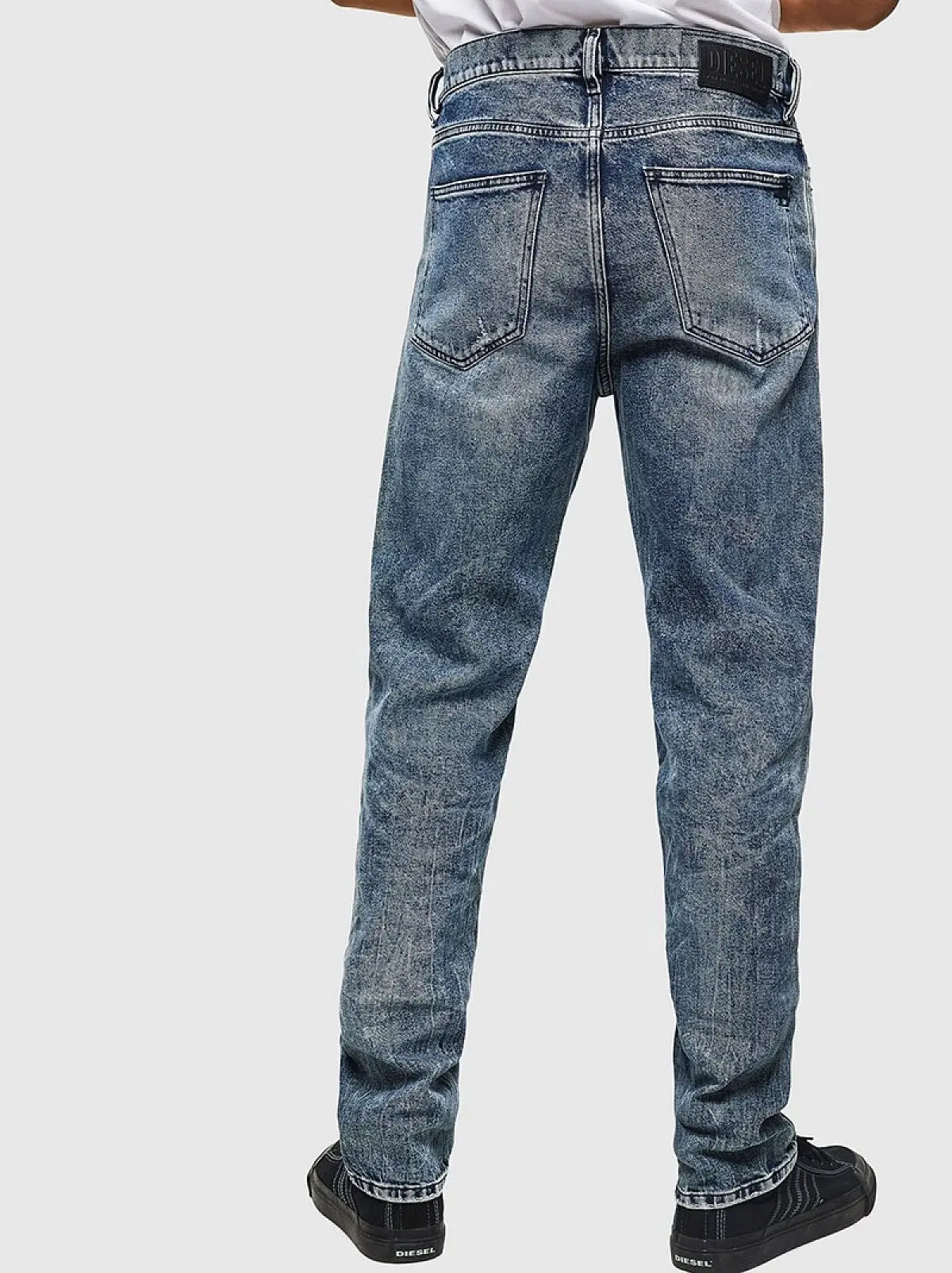 Blue Straight Fit Jeans- D-Macs