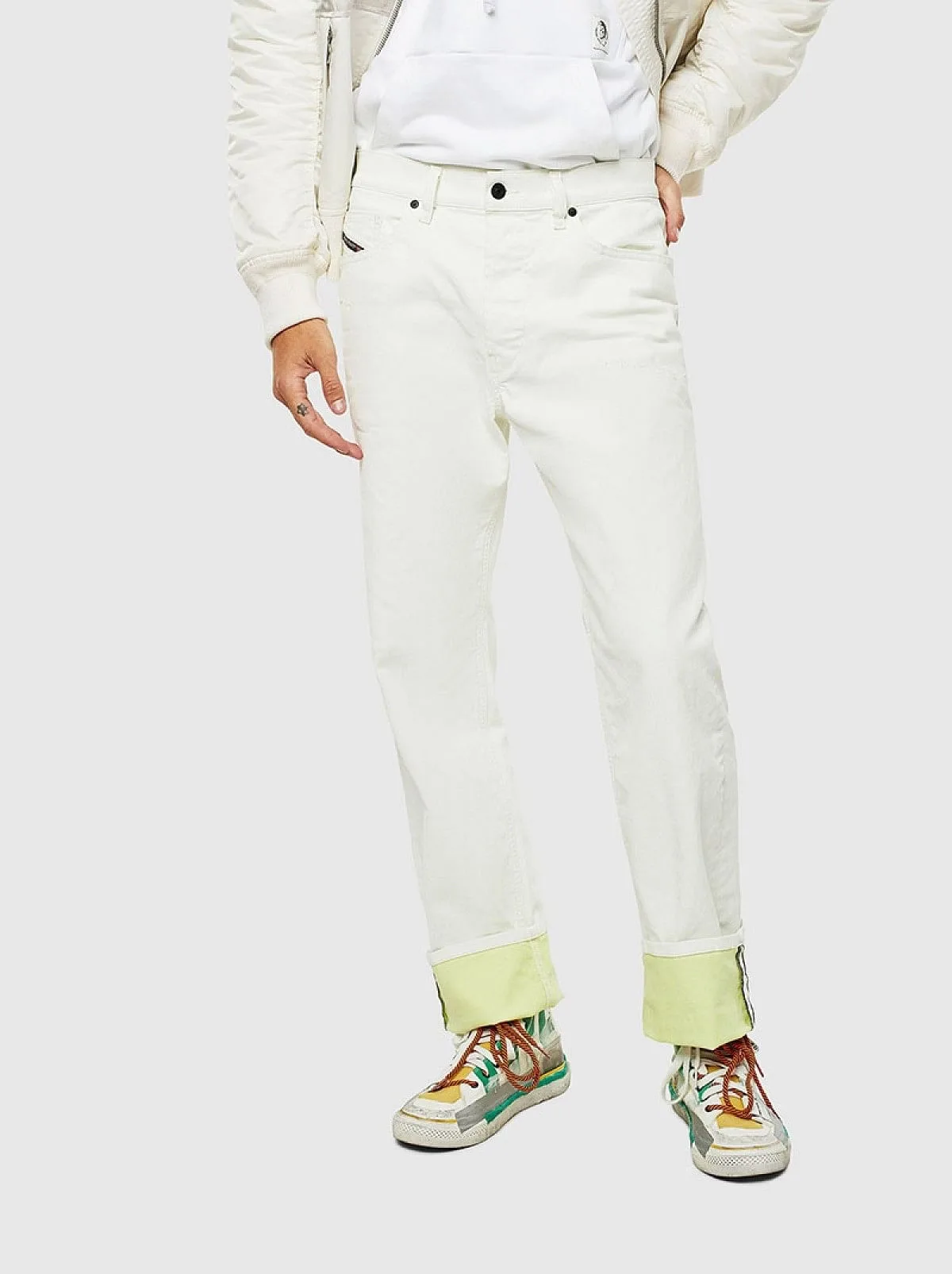 White Straight Fit Jeans- D-Macs