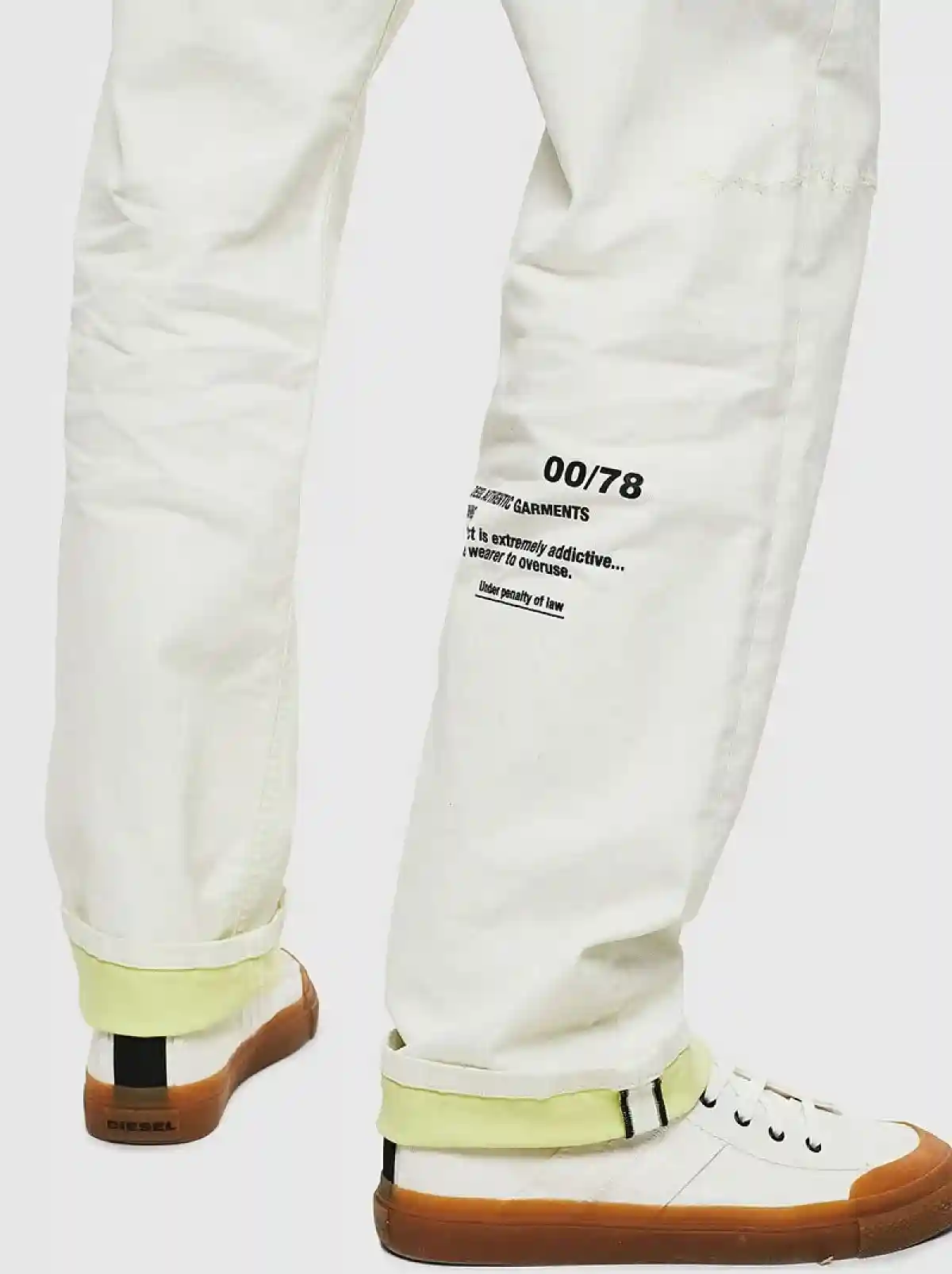 White Straight Fit Jeans- D-Macs