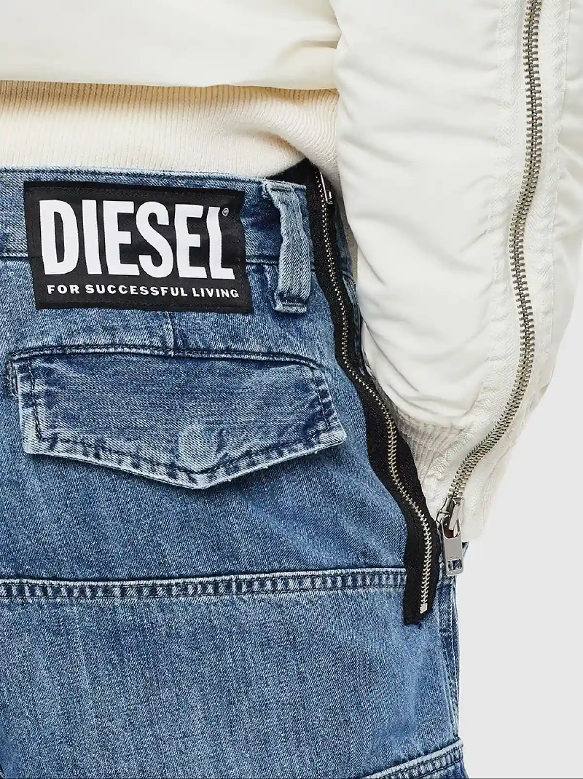 Blue Straight Fit Jeans- D-Luks