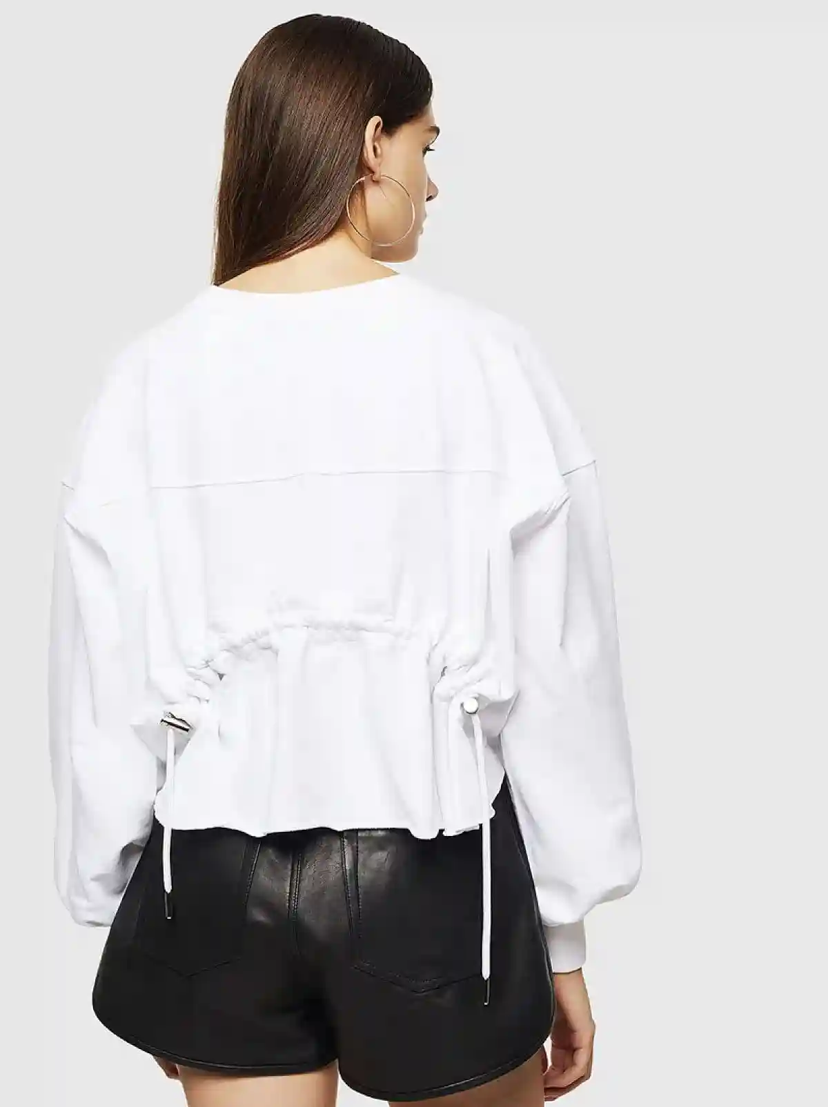 White Sweatshirt with balloon sleeves