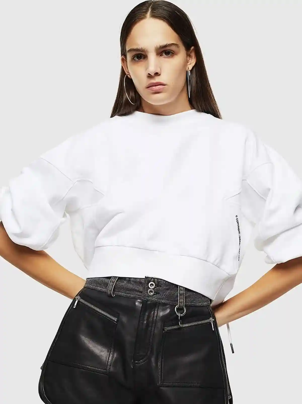 White Sweatshirt with balloon sleeves