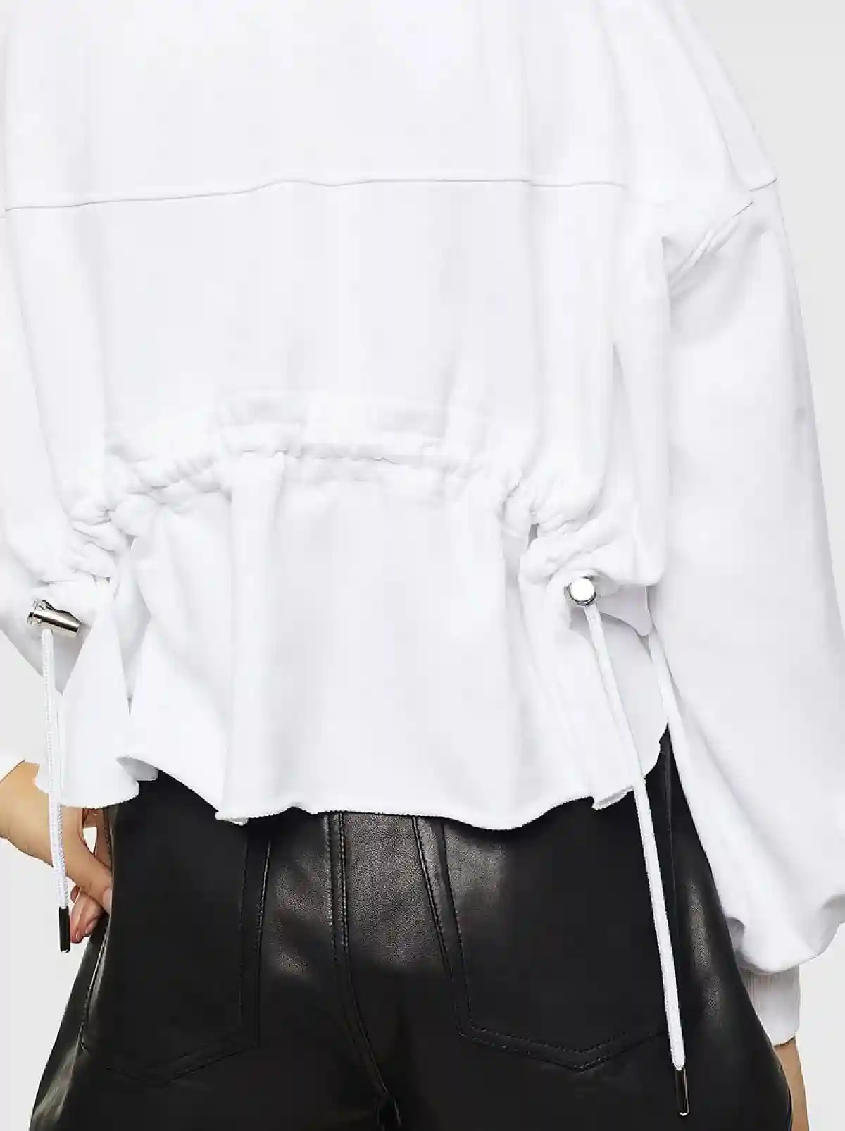 White Sweatshirt with balloon sleeves