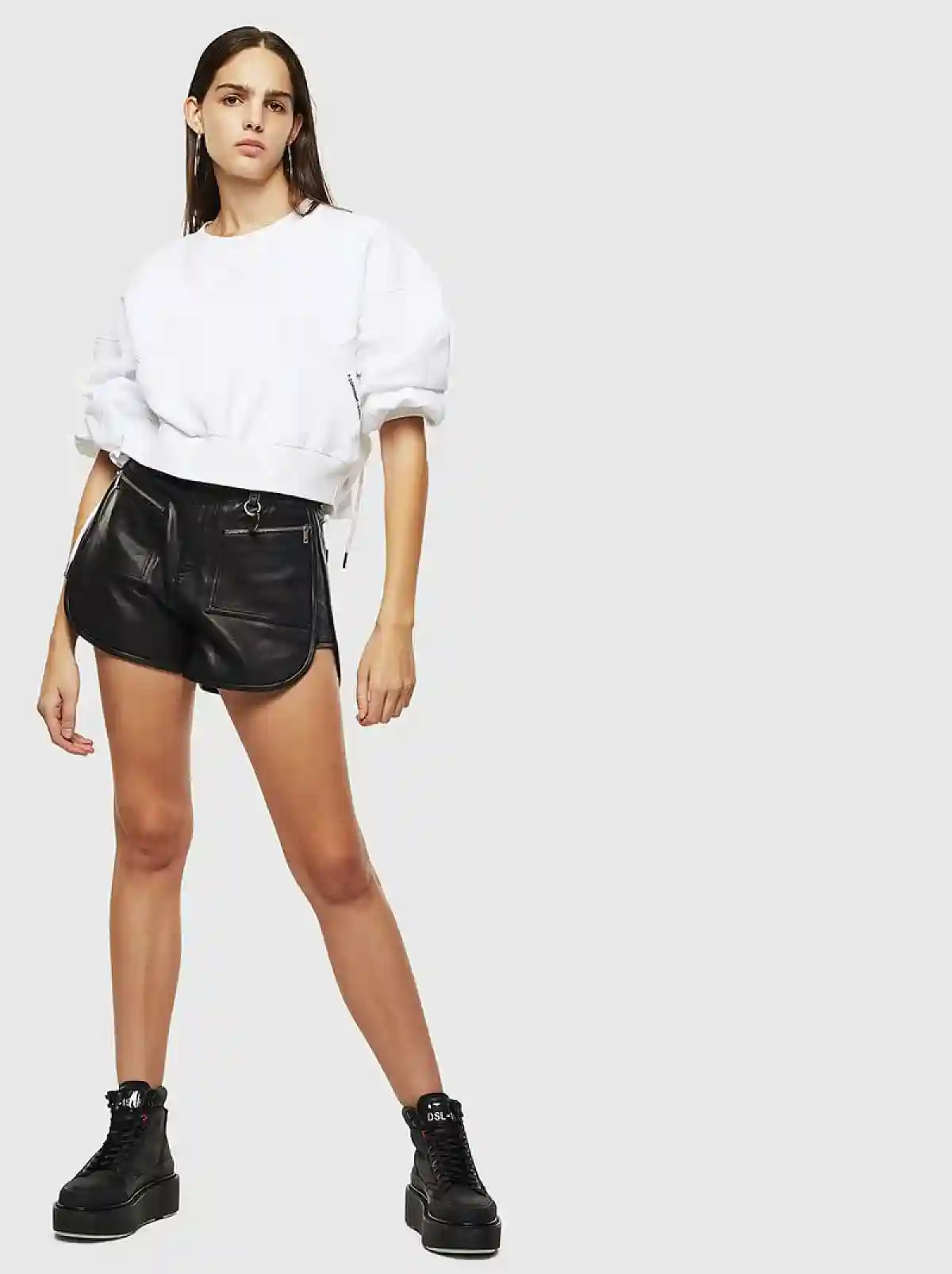 White Sweatshirt with balloon sleeves