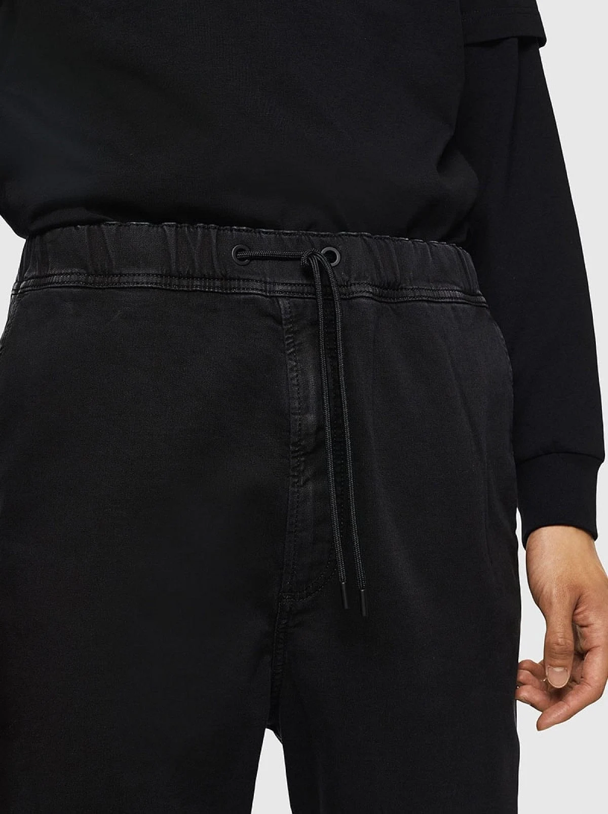 Black Straight-D-Toller JoggJeans
