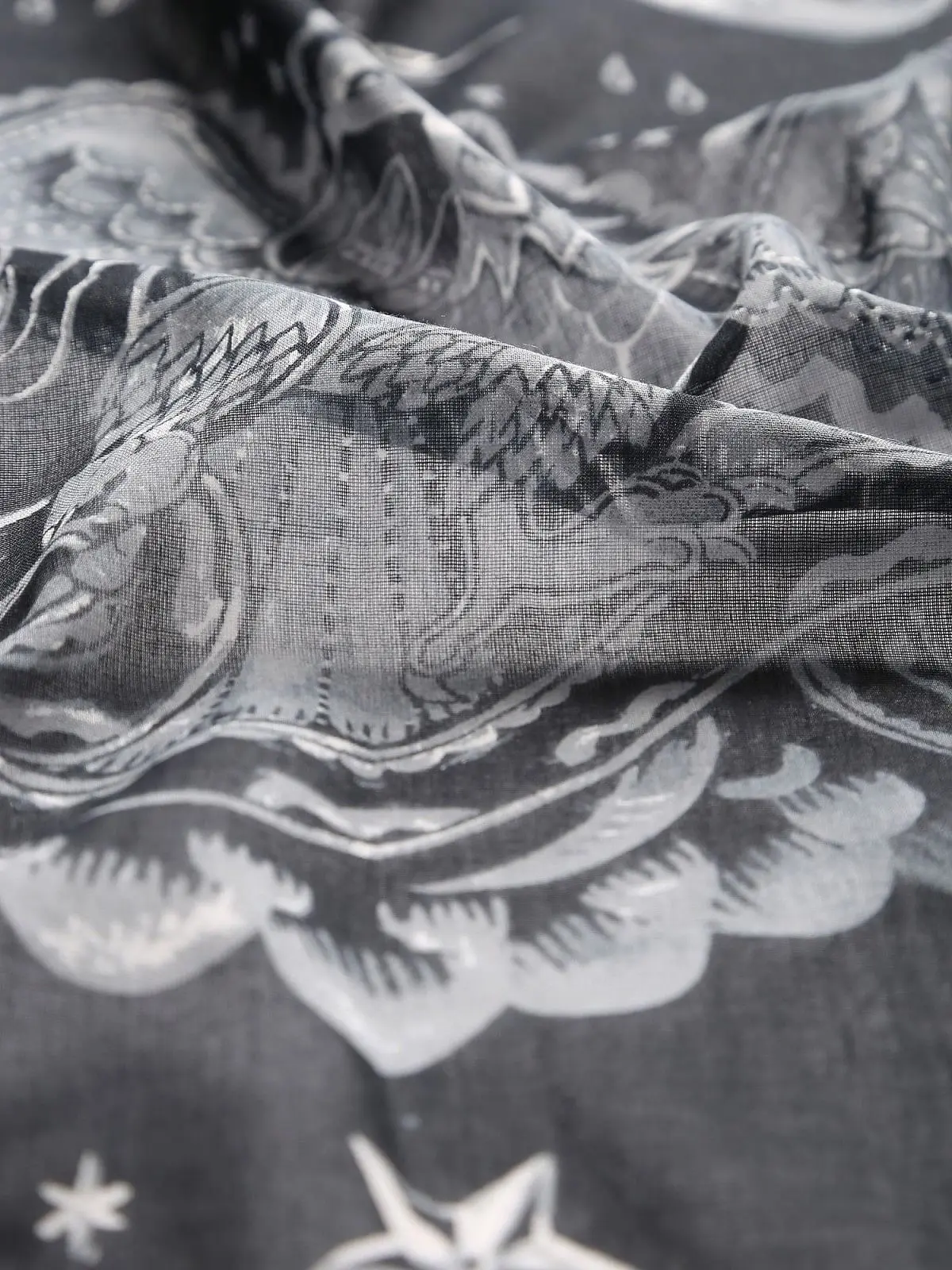 Black Savas Sciarpa Scarves