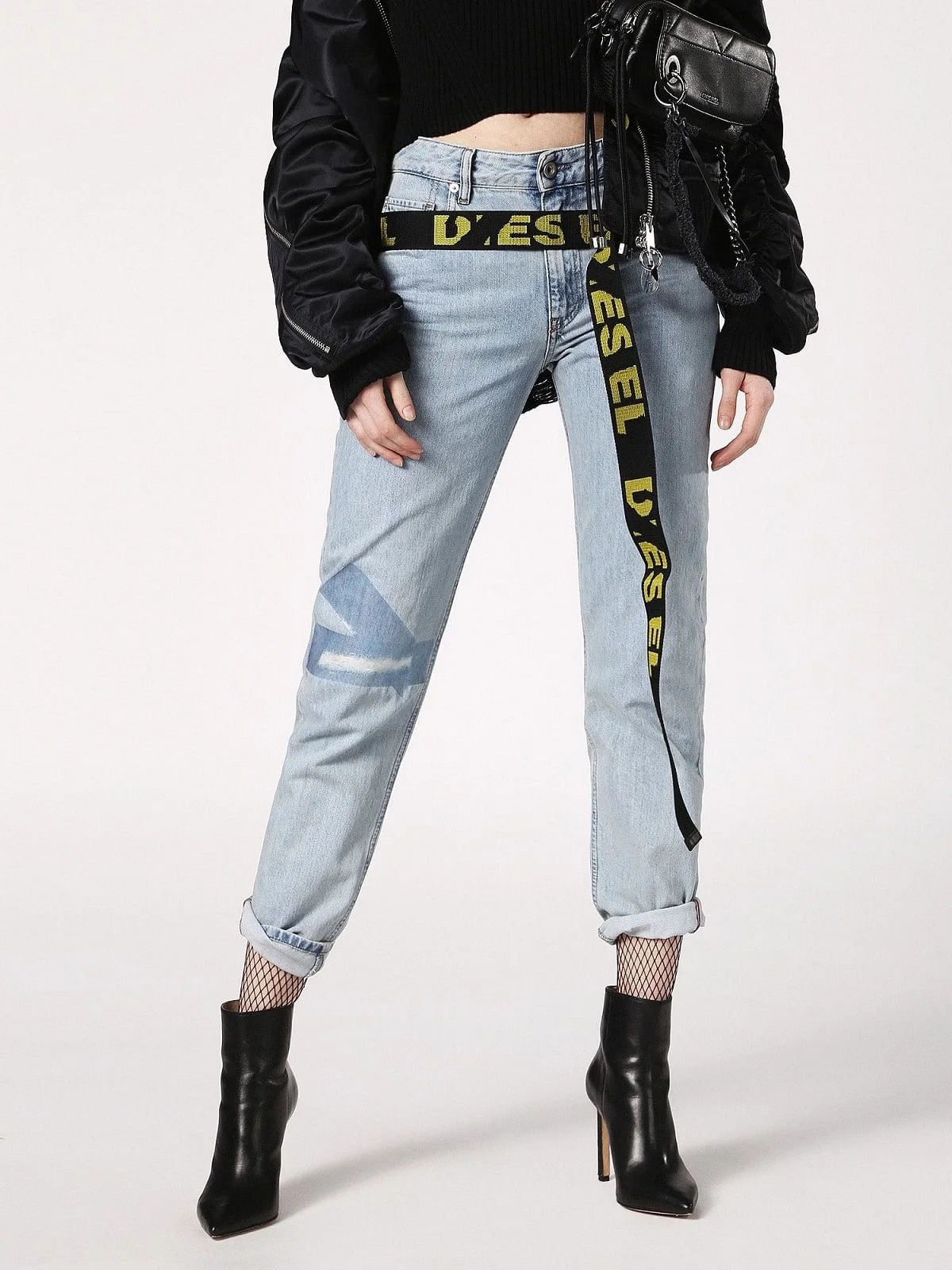 Blue Straight Fit Jeans- Neekhol