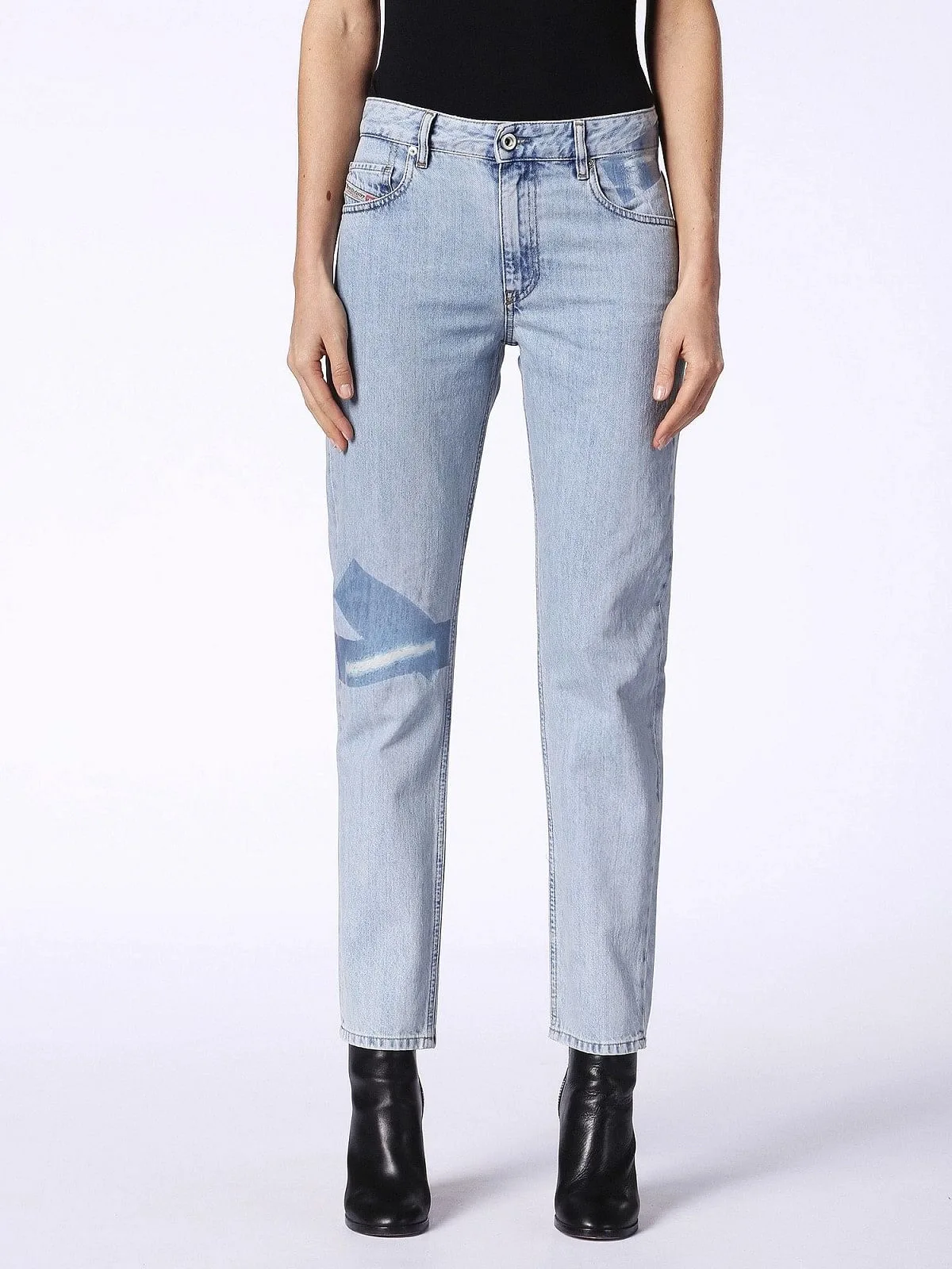 Blue Straight Fit Jeans- Neekhol