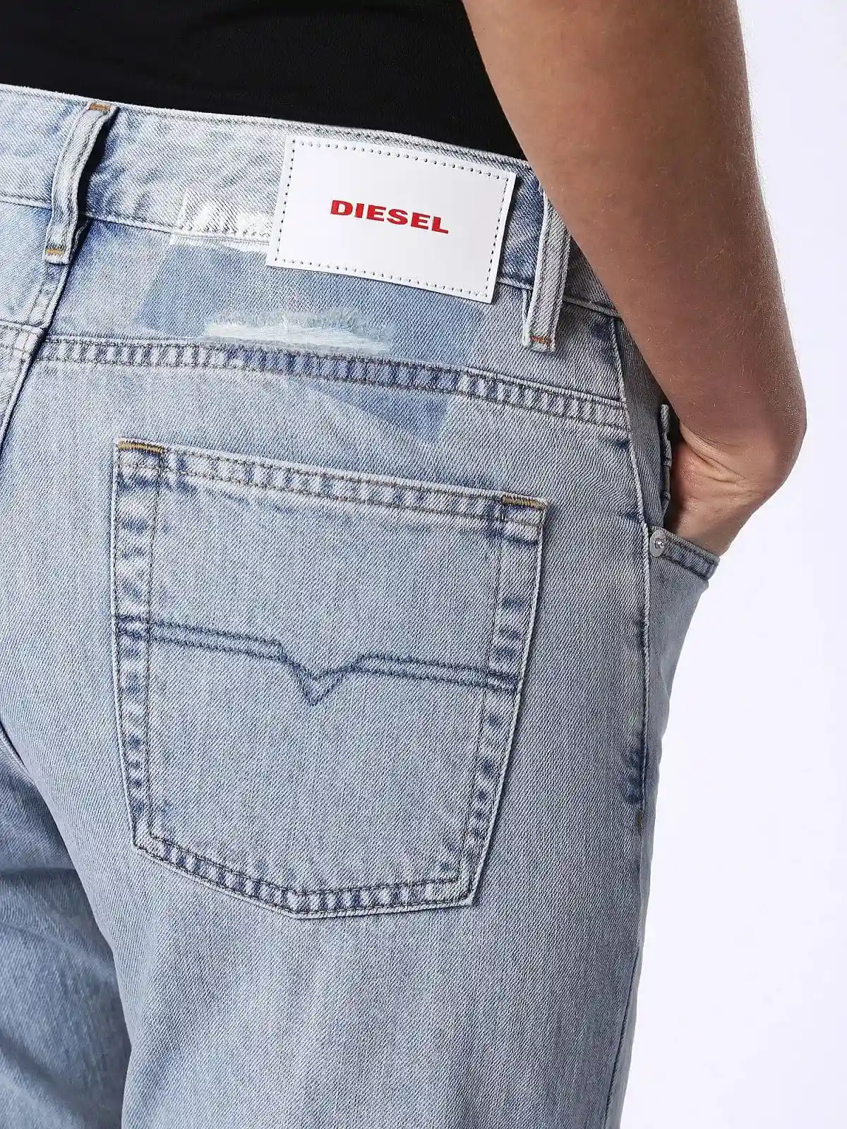 Blue Straight Fit Jeans- Neekhol