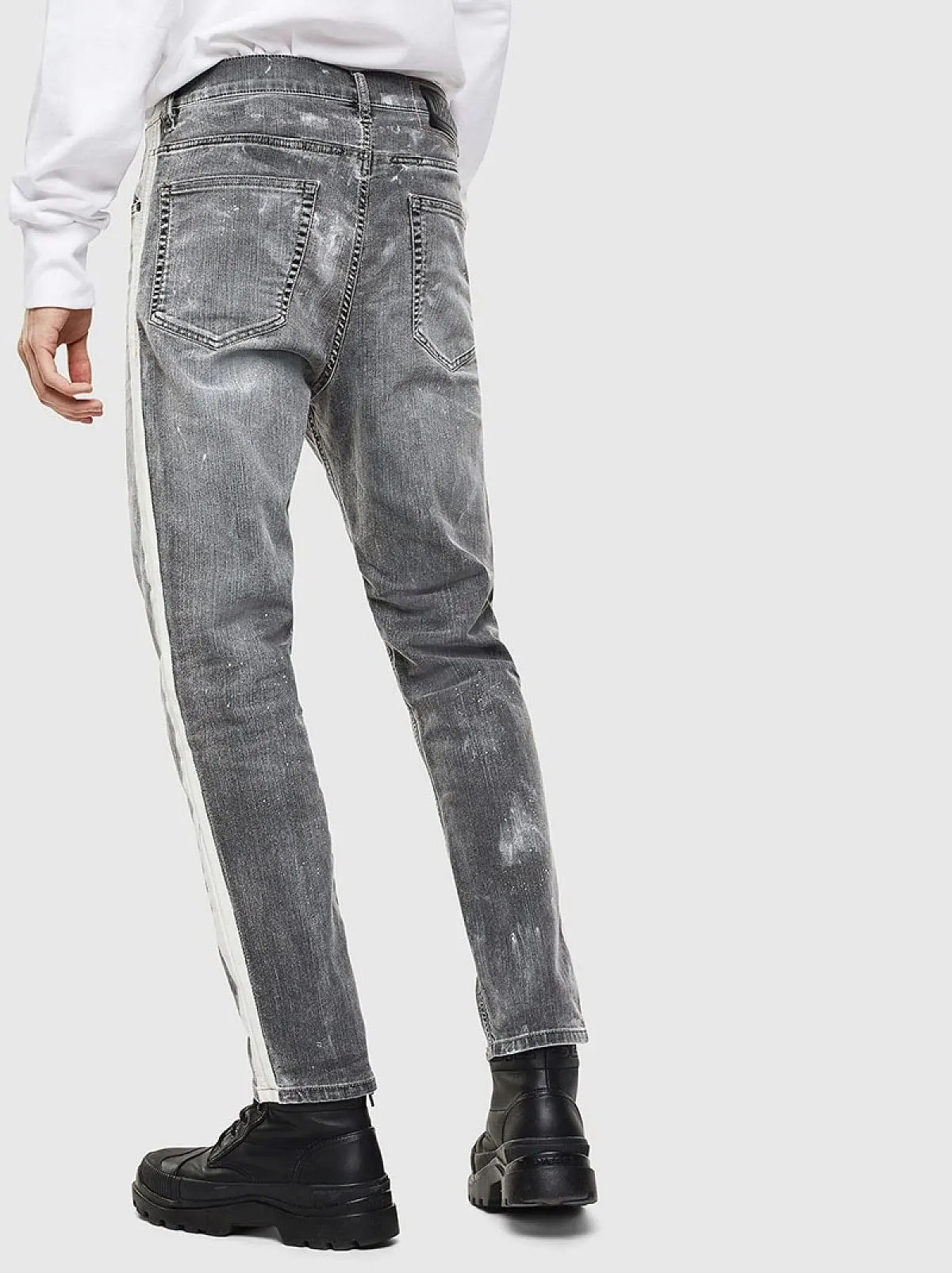 Grey Carrot Jeans-D-Eetar