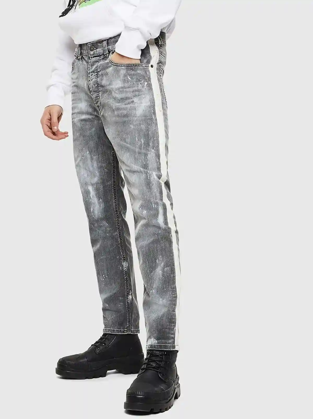 Grey Carrot Jeans-D-Eetar