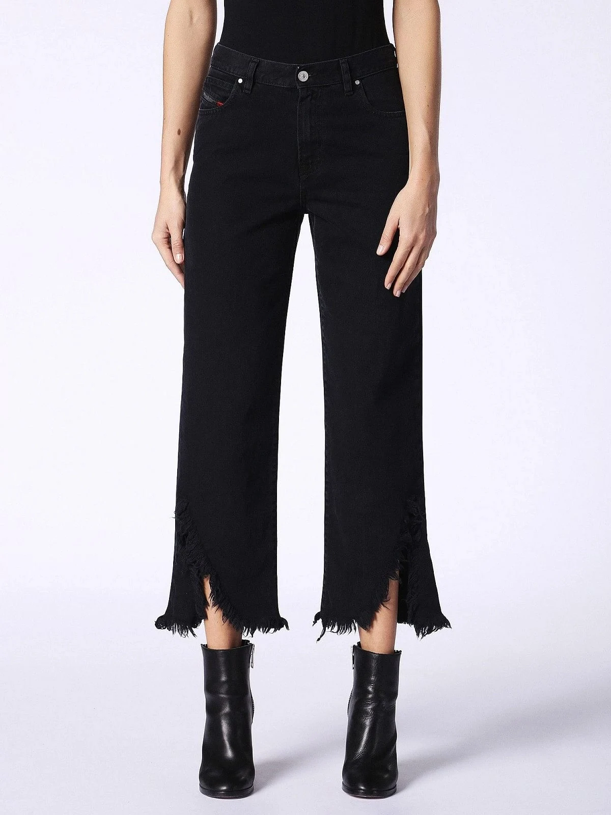 Black Straight Fit Jeans- Niclah