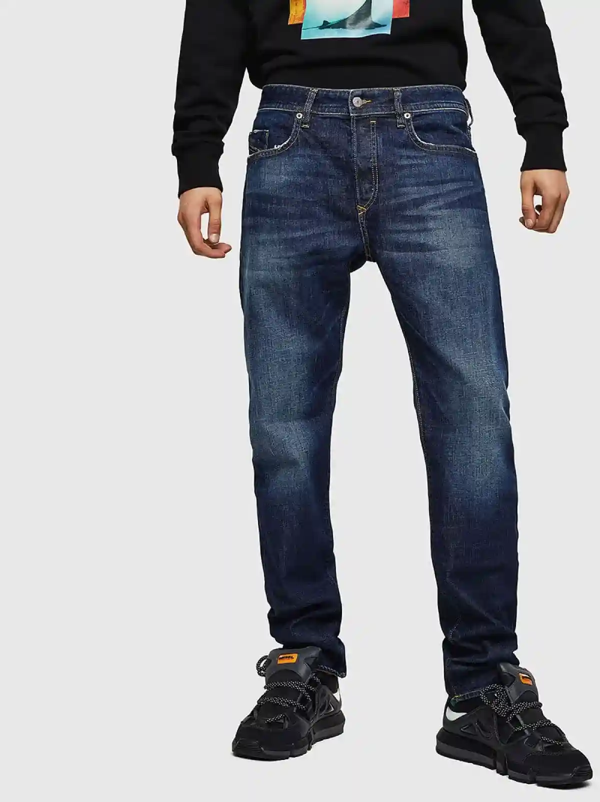 Blue Tapered fit Jeans- Buster