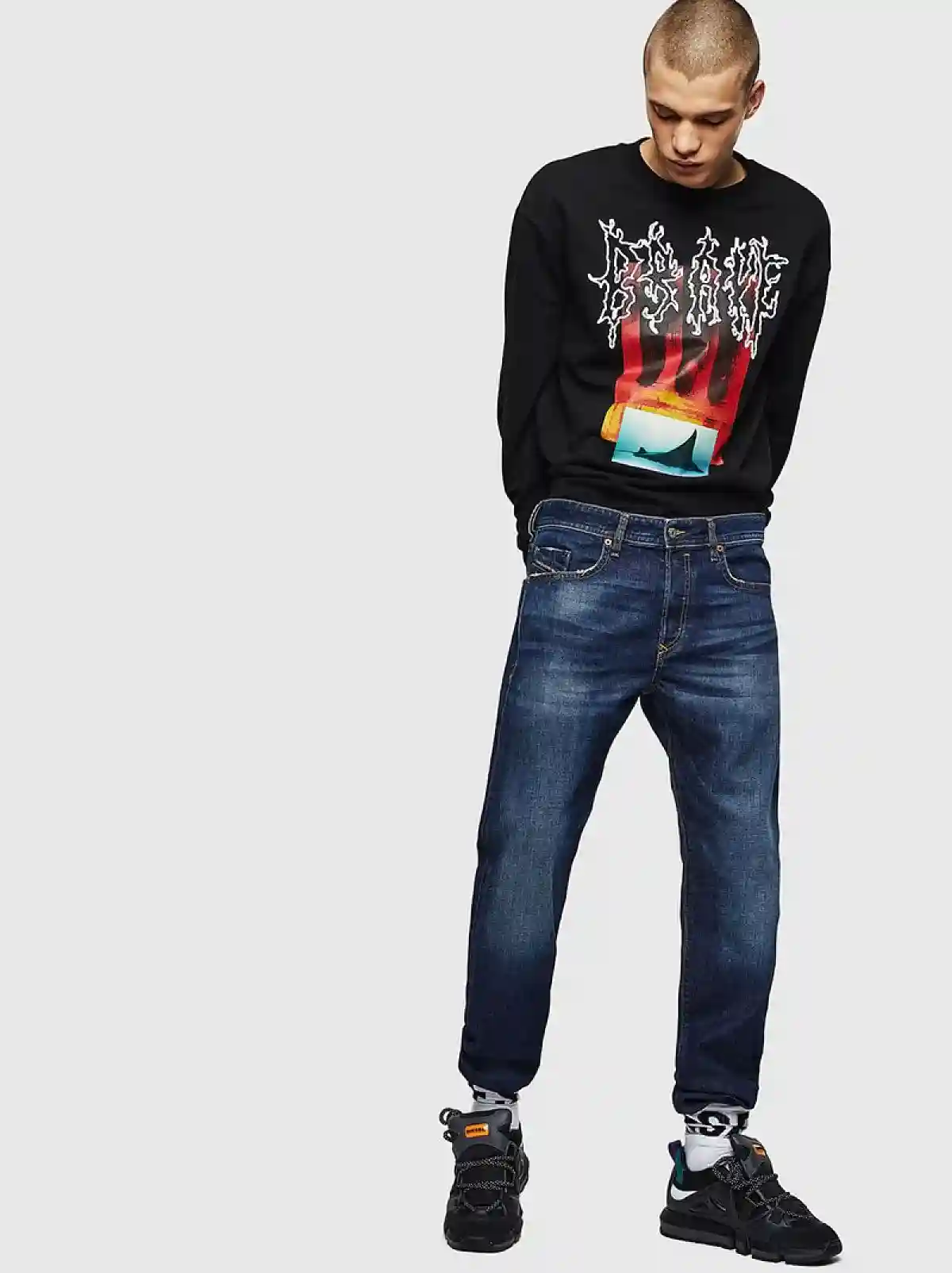 Blue Tapered fit Jeans- Buster