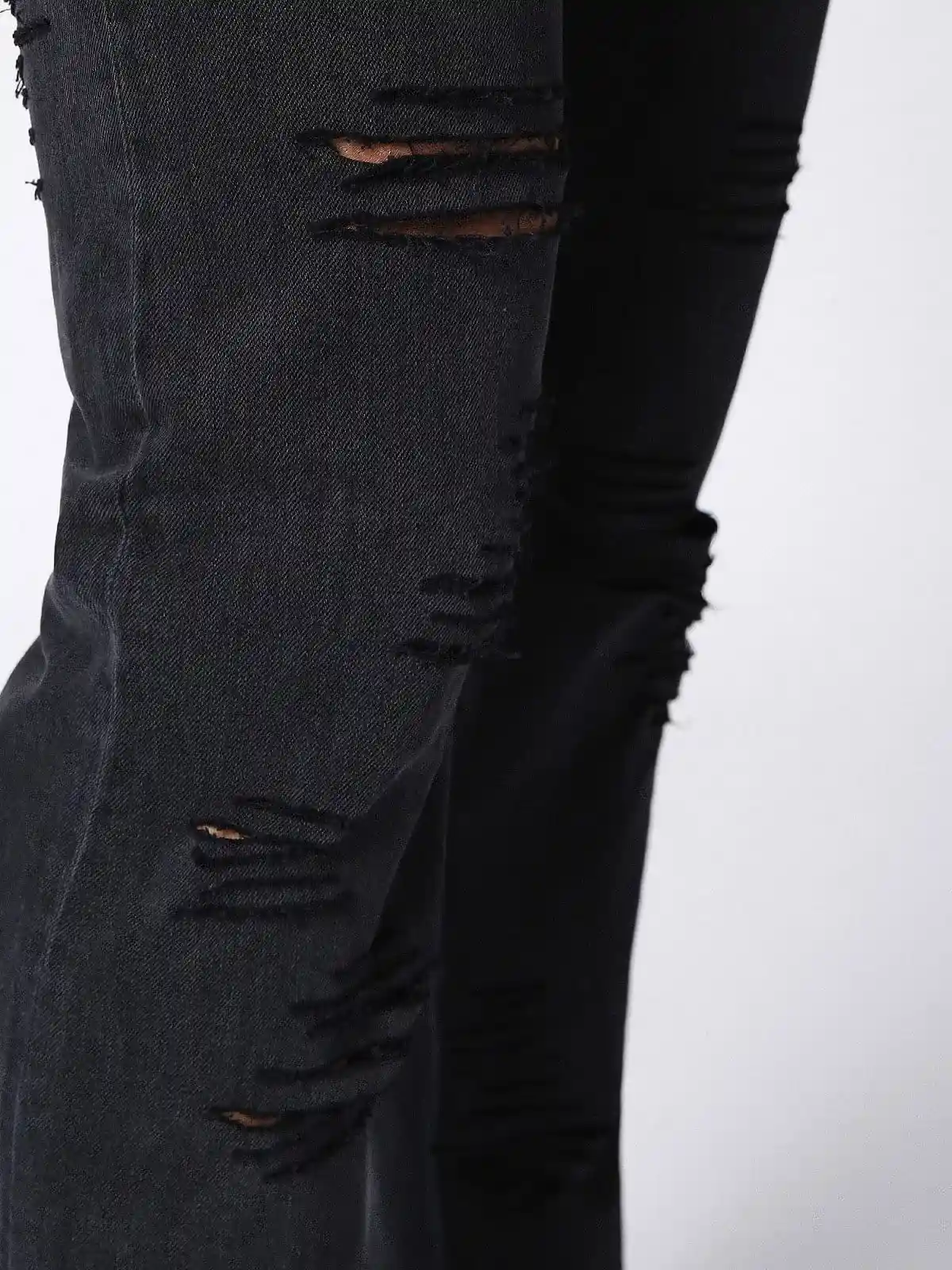 Black Tapered fit Jeans-Buster