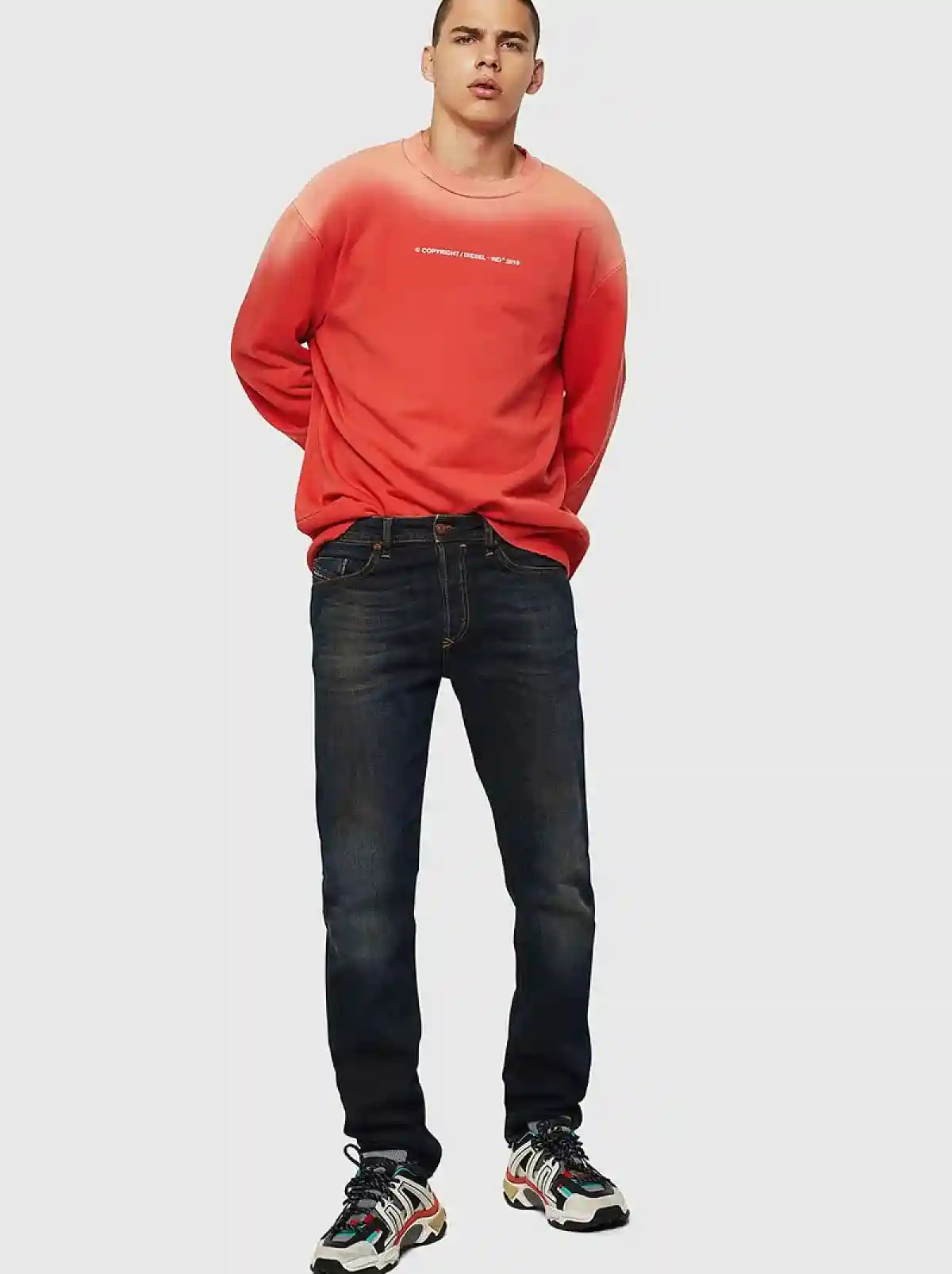 Blue Tapered fit Jeans-Buster